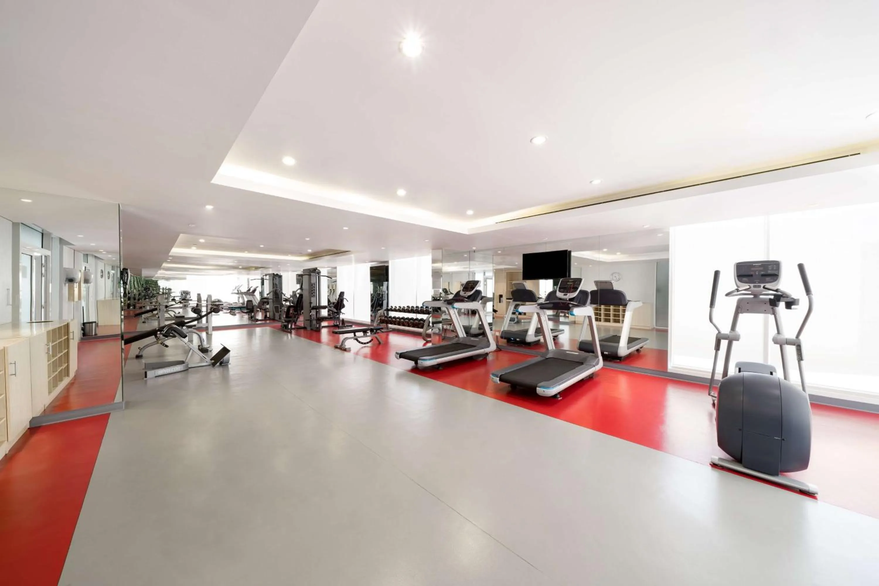 Fitness centre/facilities in SAS Residence & Hotel Dhahran