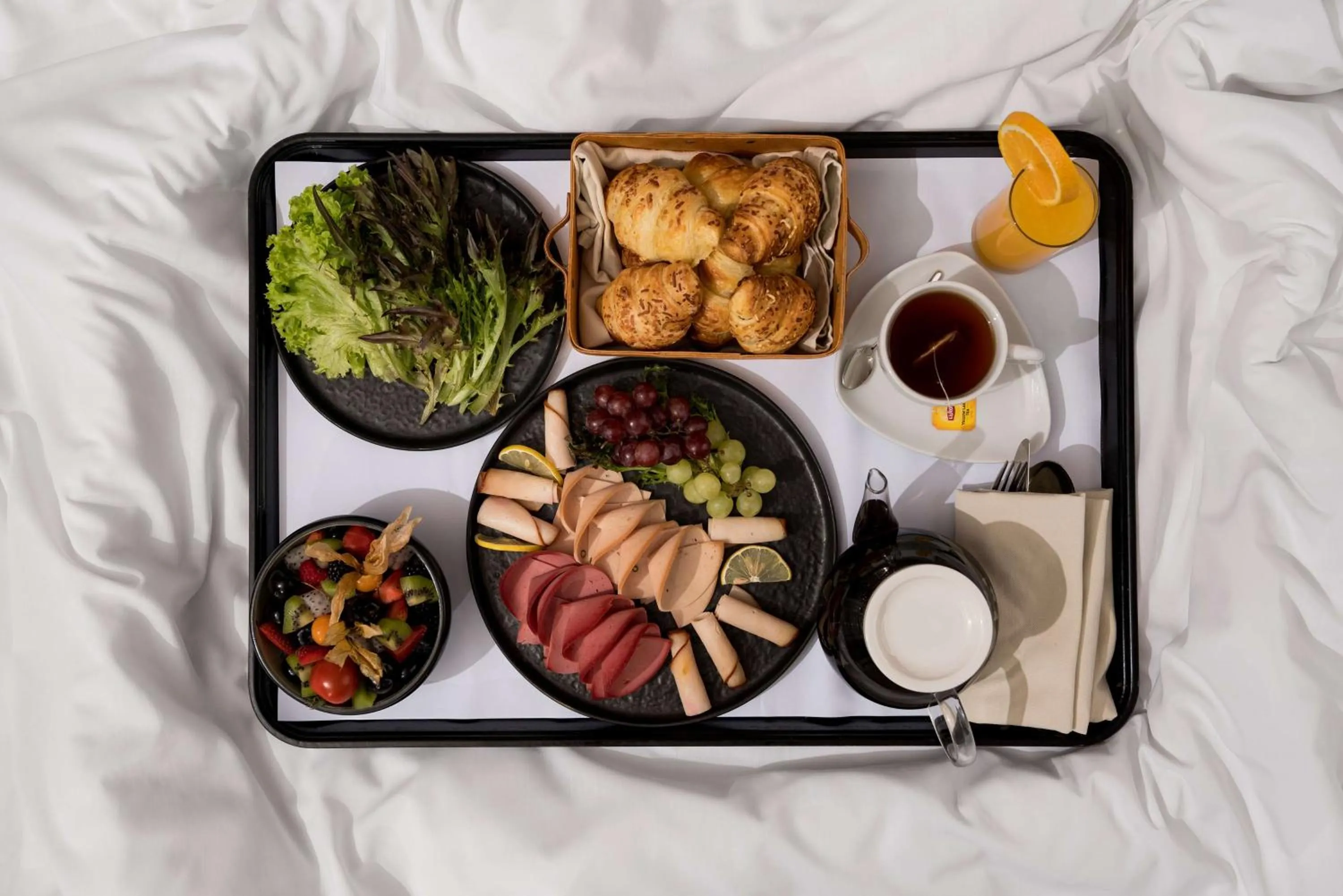 Food in SAS Residence & Hotel Dhahran