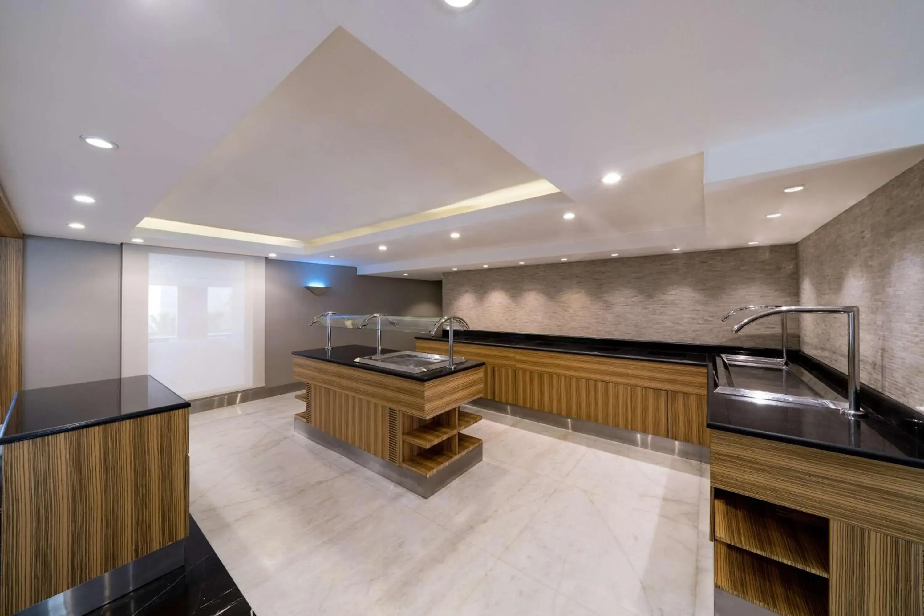 Restaurant/places to eat in SAS Residence & Hotel Dhahran Restaurant/places to eat in SAS Residence & Hotel Dhahran