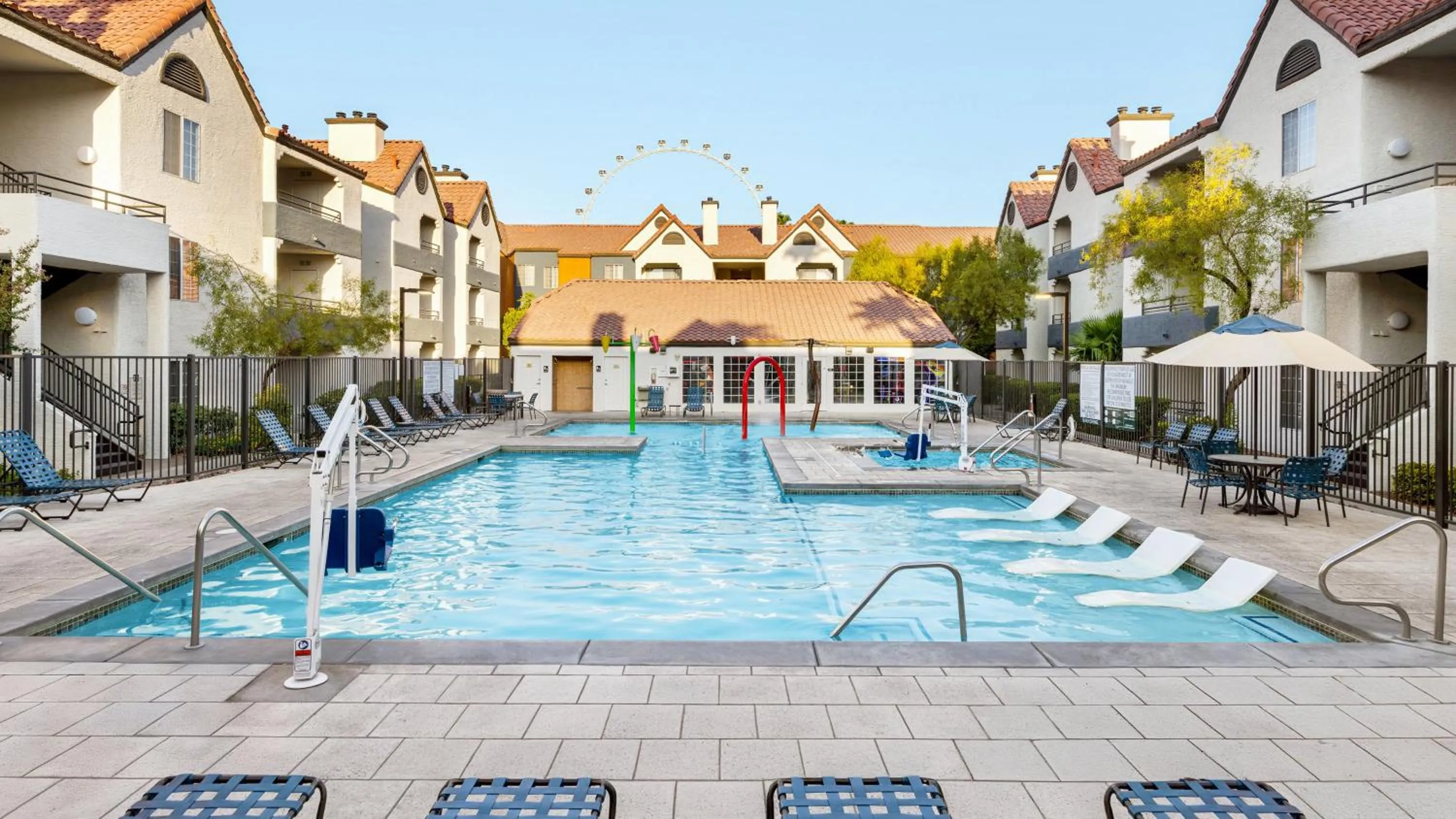 Swimming pool in Holiday Inn Club Vacations at Desert Club Resort