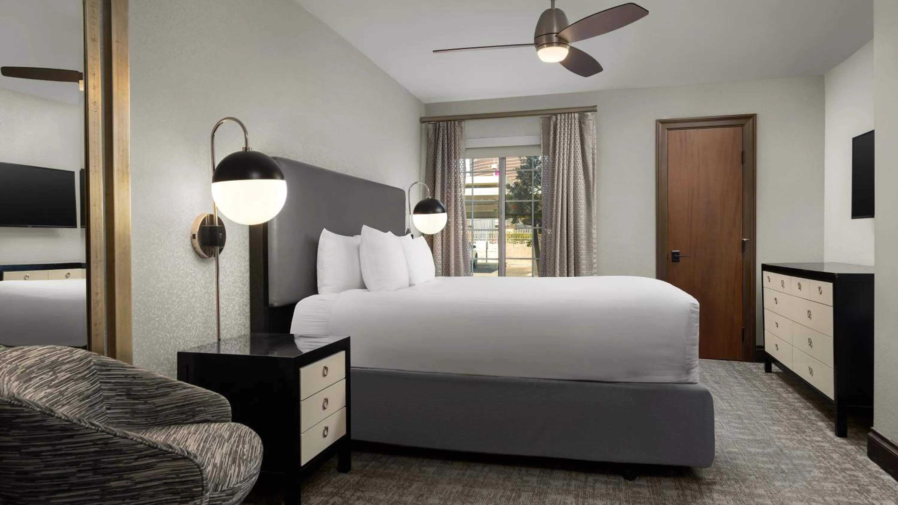 Bed in Holiday Inn Club Vacations at Desert Club Resort