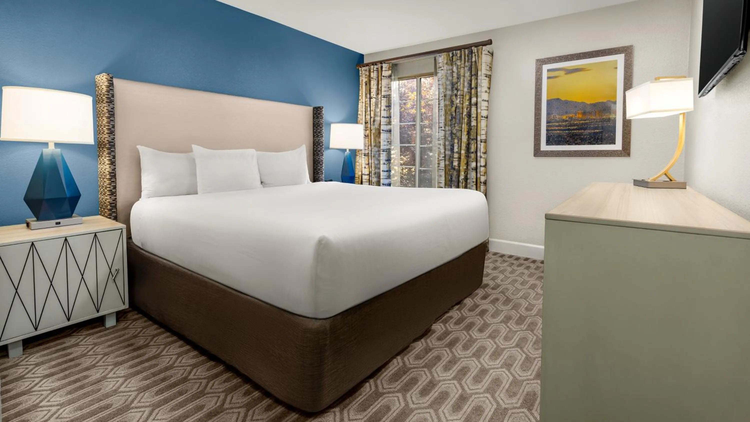 Photo of the whole room, Bed in Holiday Inn Club Vacations at Desert Club Resort