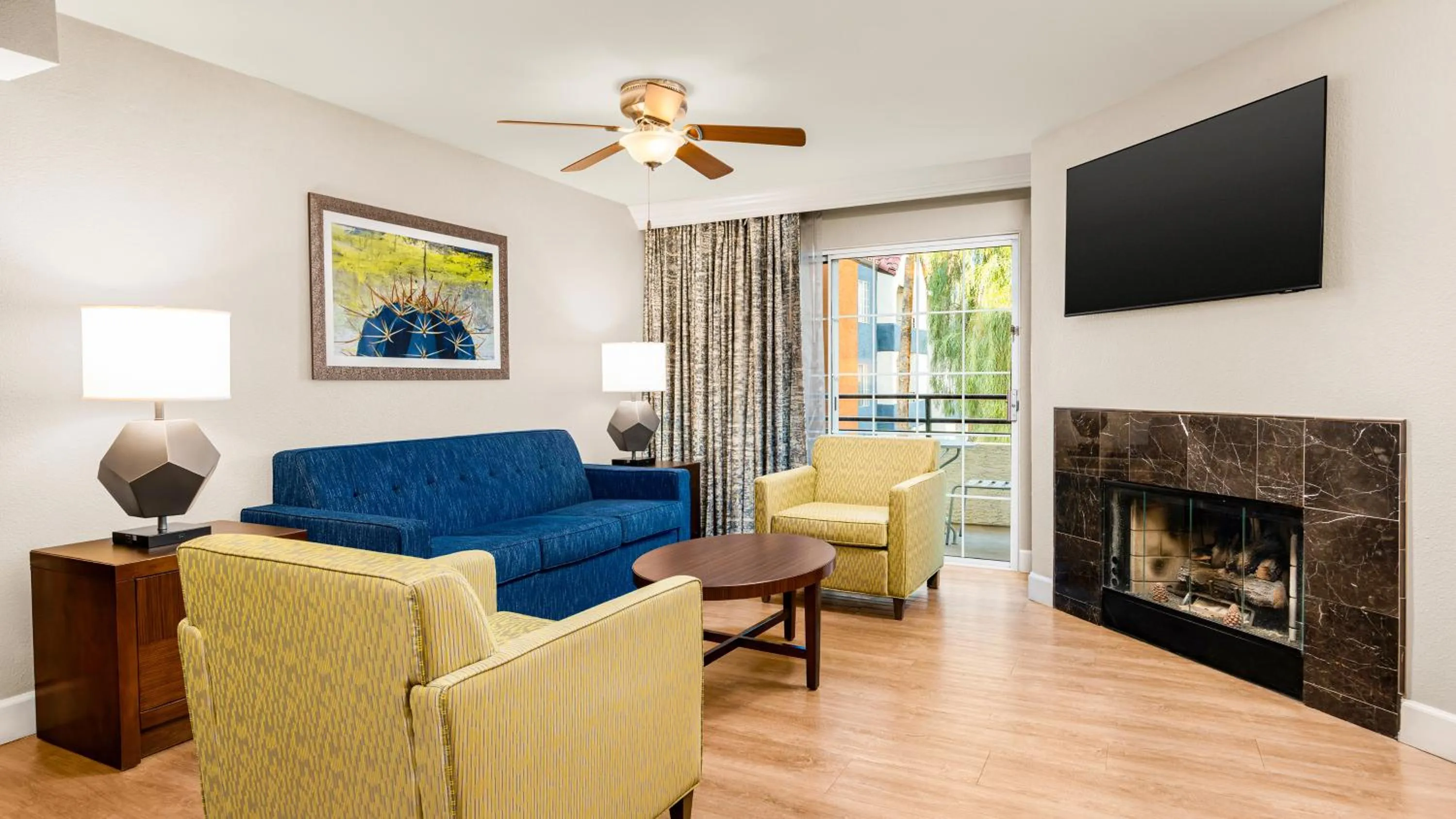 Living room in Holiday Inn Club Vacations at Desert Club Resort