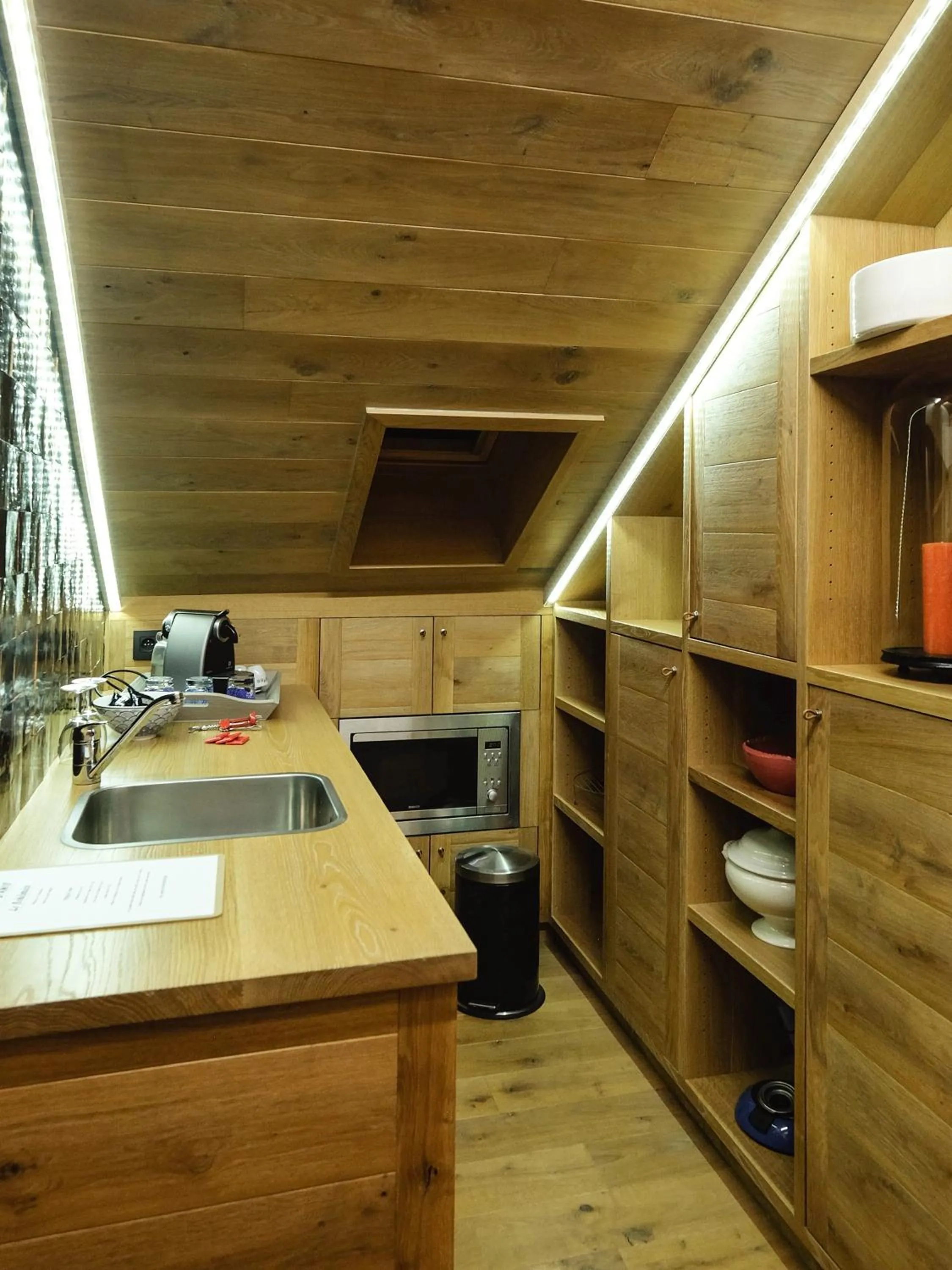 Kitchen or kitchenette in B&B Maison Honorine