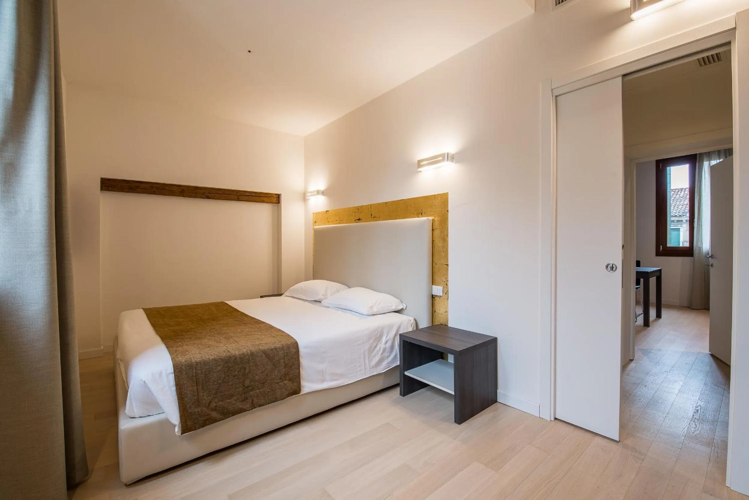 Bedroom, Bed in Charming Palace Corte del Teatro