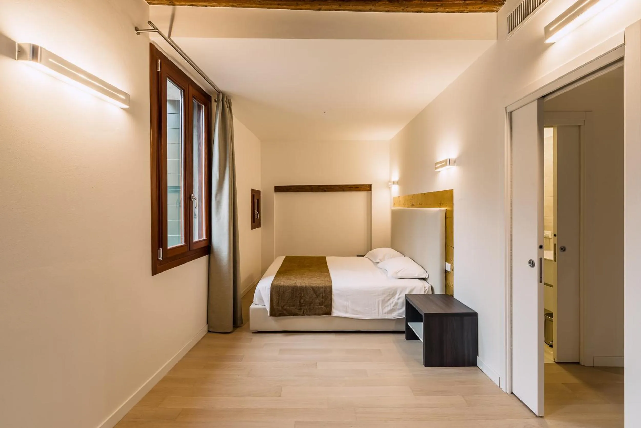 Bedroom, Bed in Charming Palace Corte del Teatro