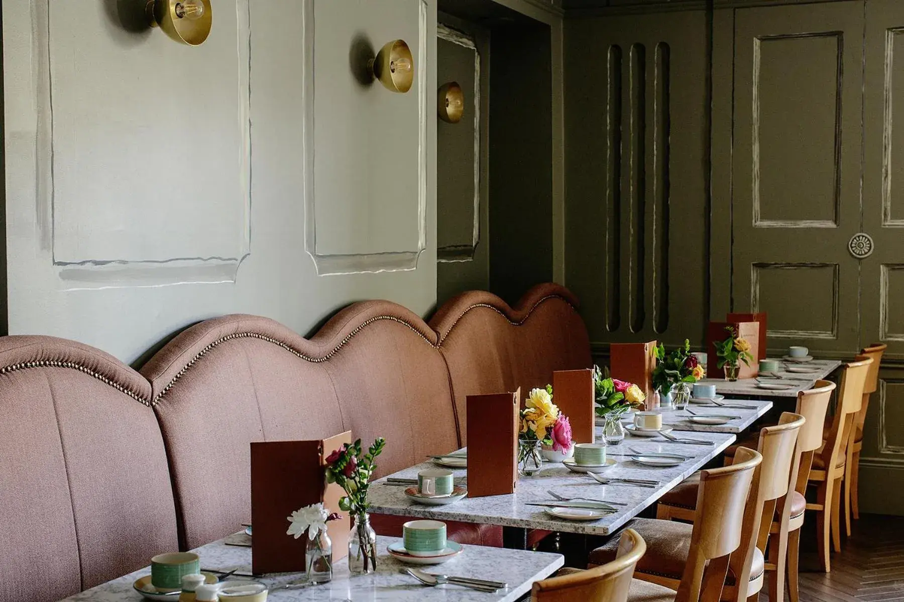 Restaurant/places to eat in Pembroke Townhouse Restaurant/places to eat in Pembroke Townhouse