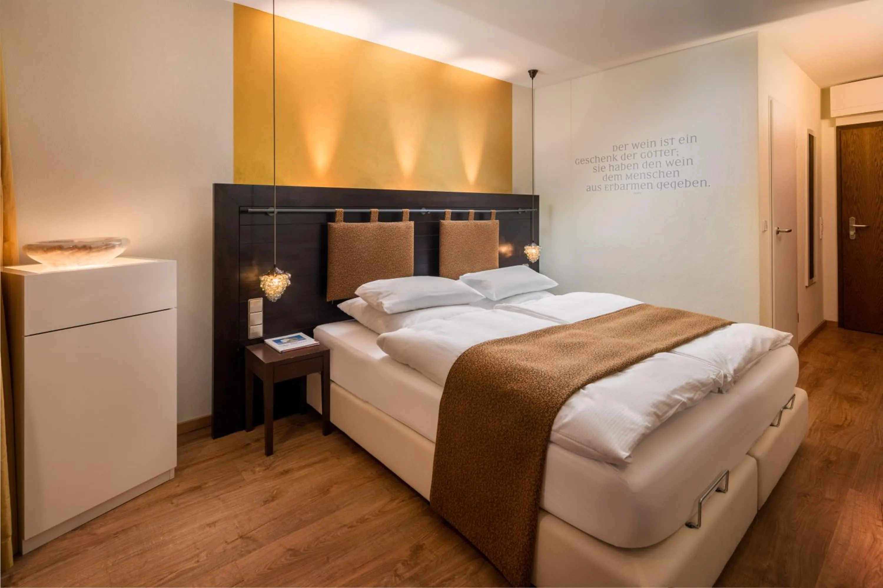 Toilet, Bed in Hotel Heiligenstein