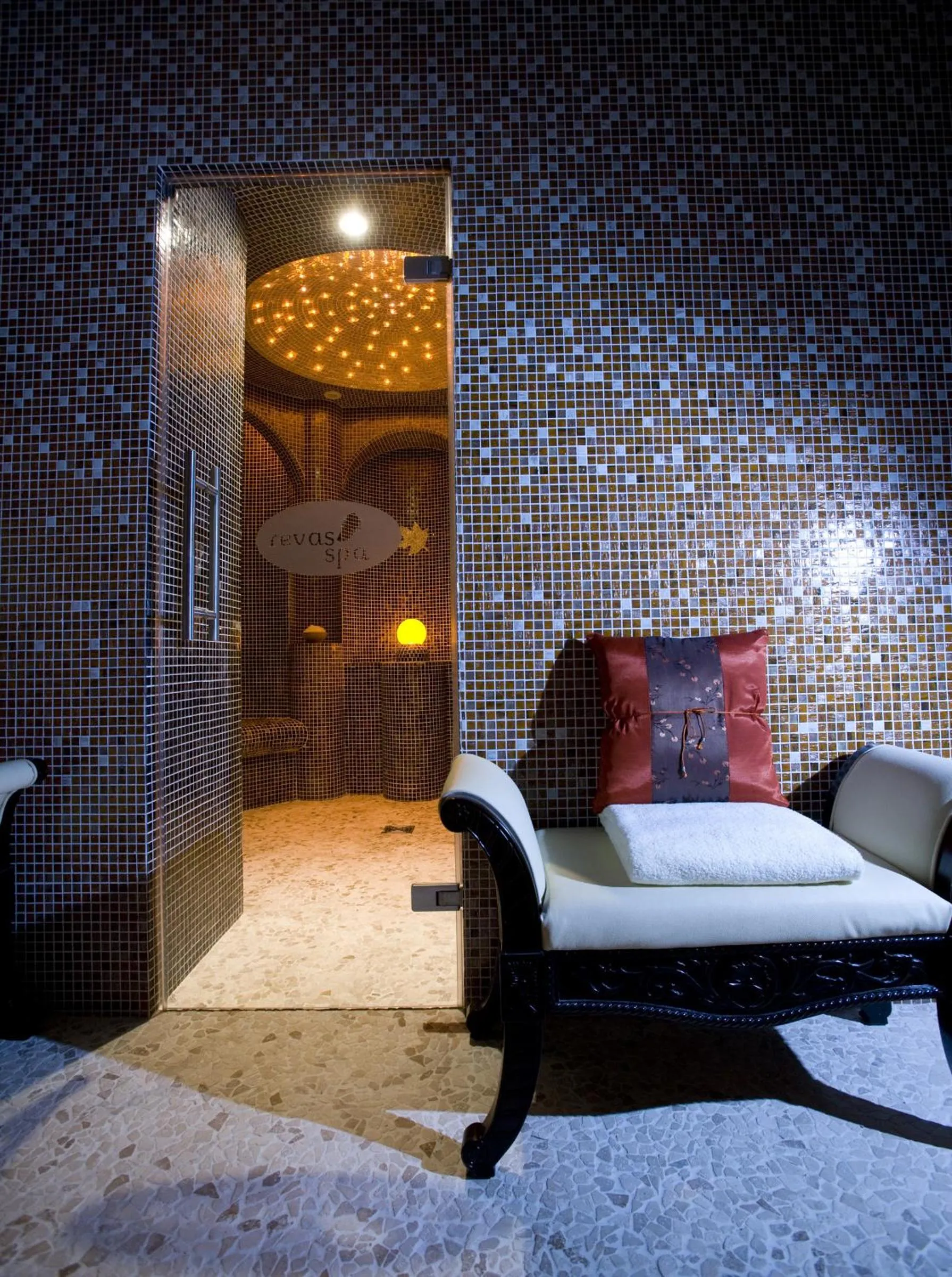 Spa and wellness centre/facilities, Bed in Fitzgeralds Woodlands House Hotel