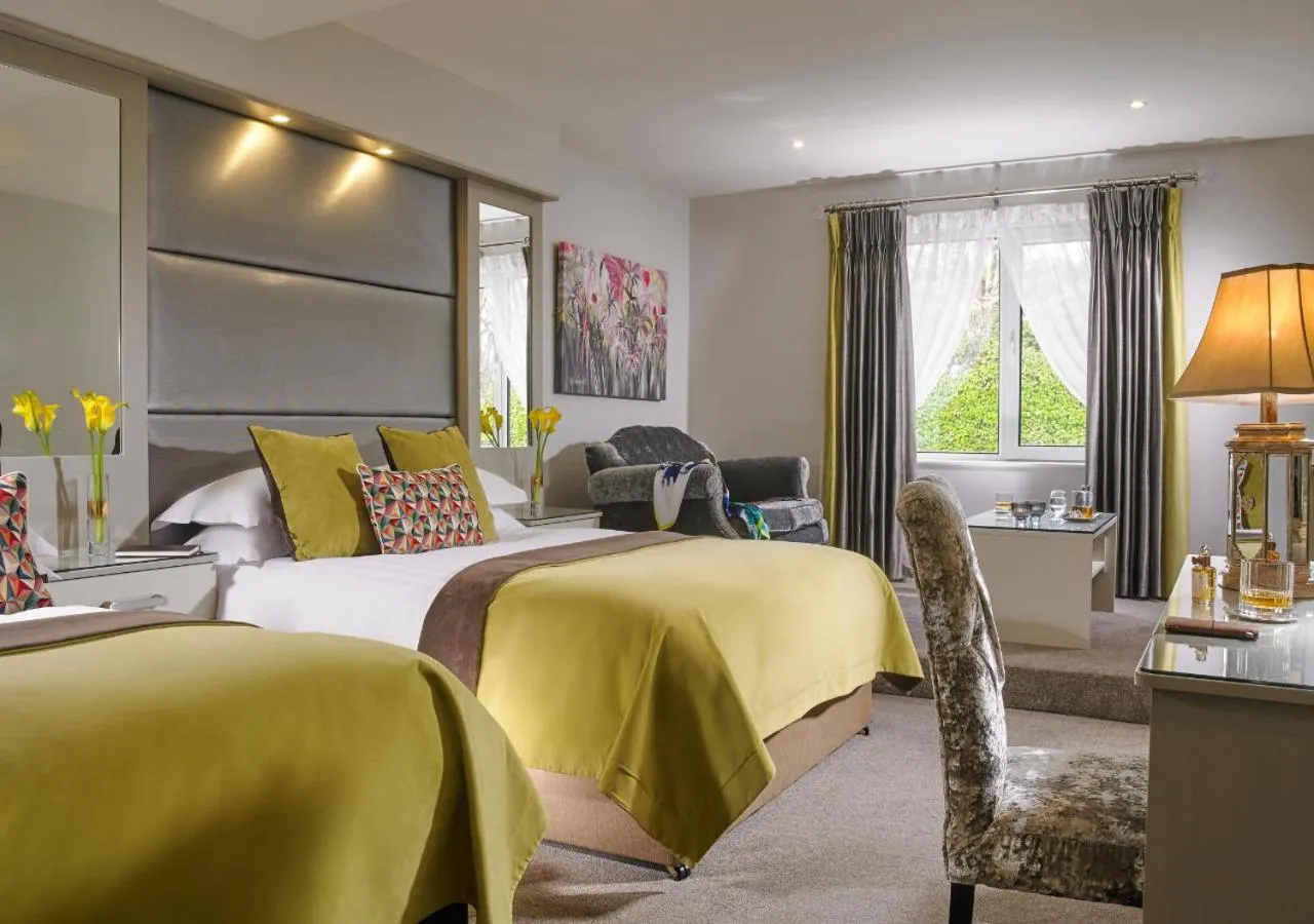 Bedroom, Bed in Fitzgeralds Woodlands House Hotel