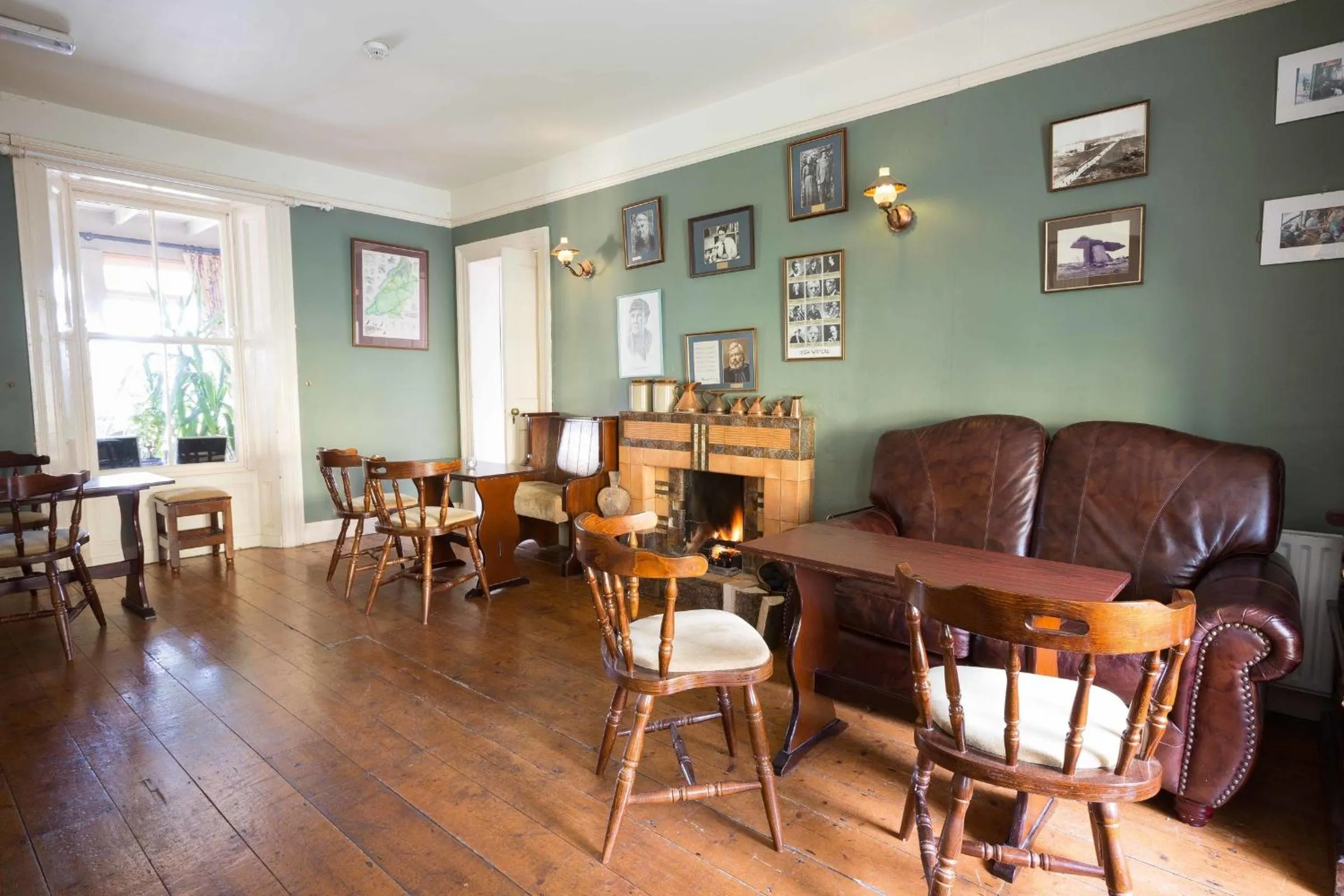 Lounge or bar in Sheedy's Boutique Hotel