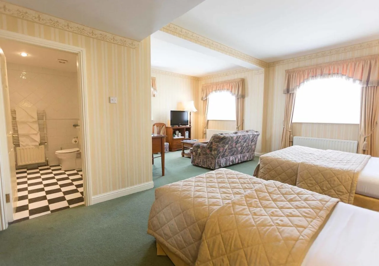 Bedroom, Bed in Sheedy's Boutique Hotel