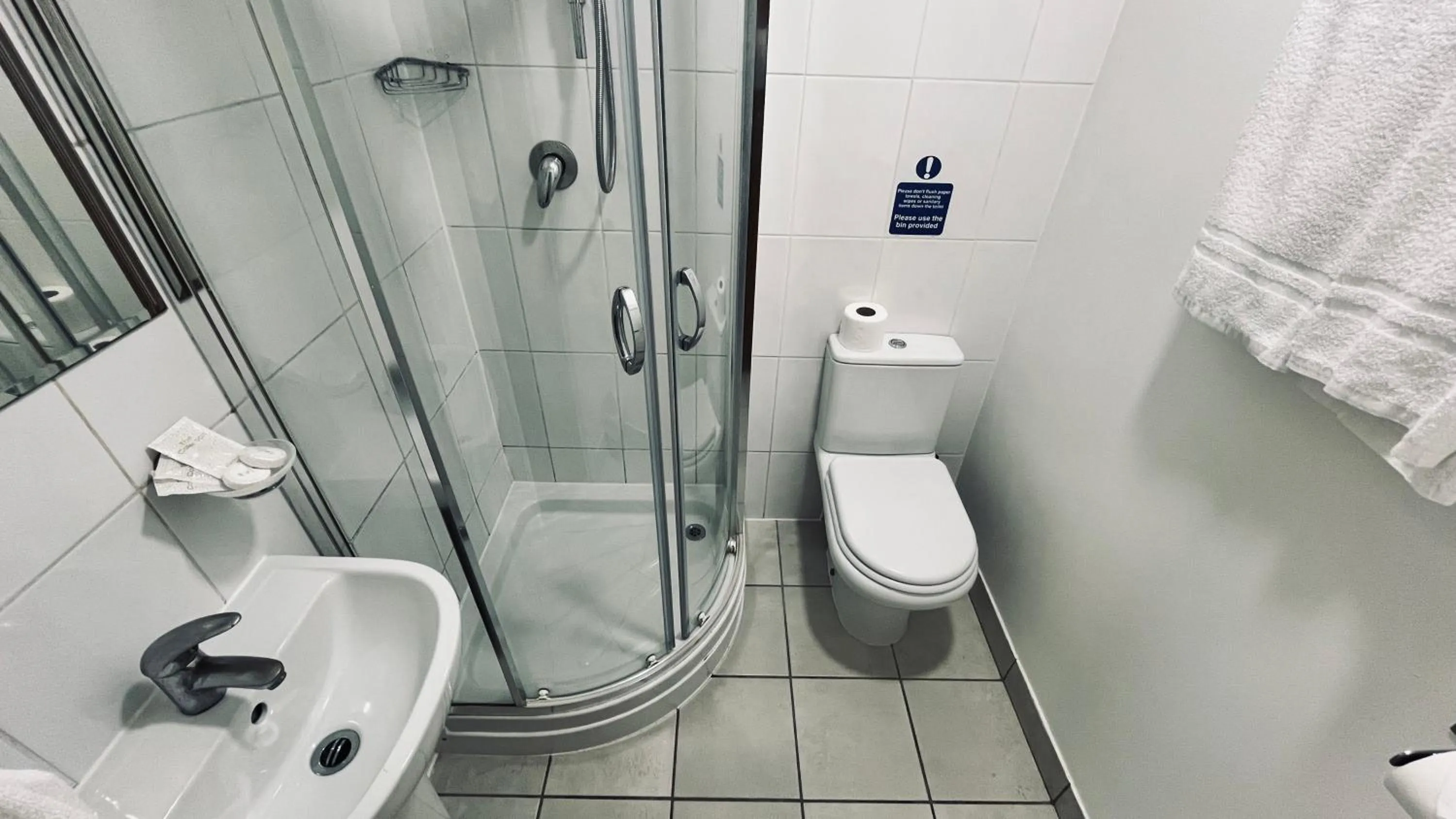 Shower in Arriva Hotel