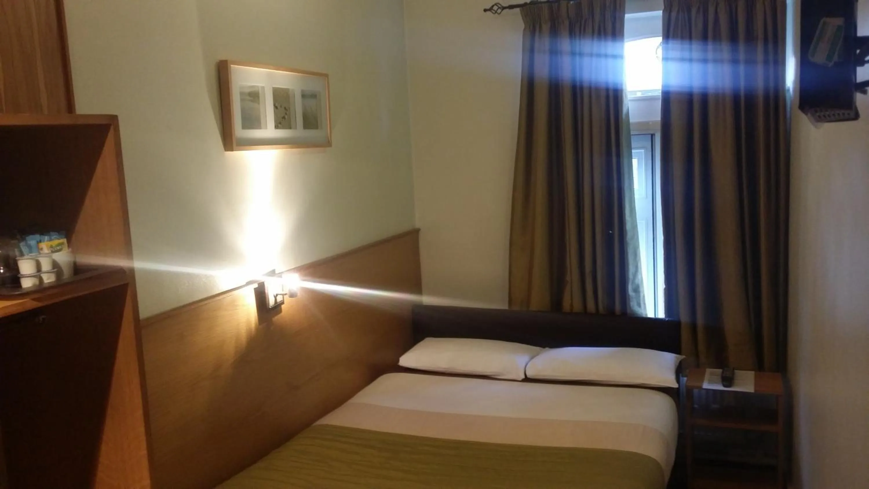 Bedroom, Bed in Arriva Hotel