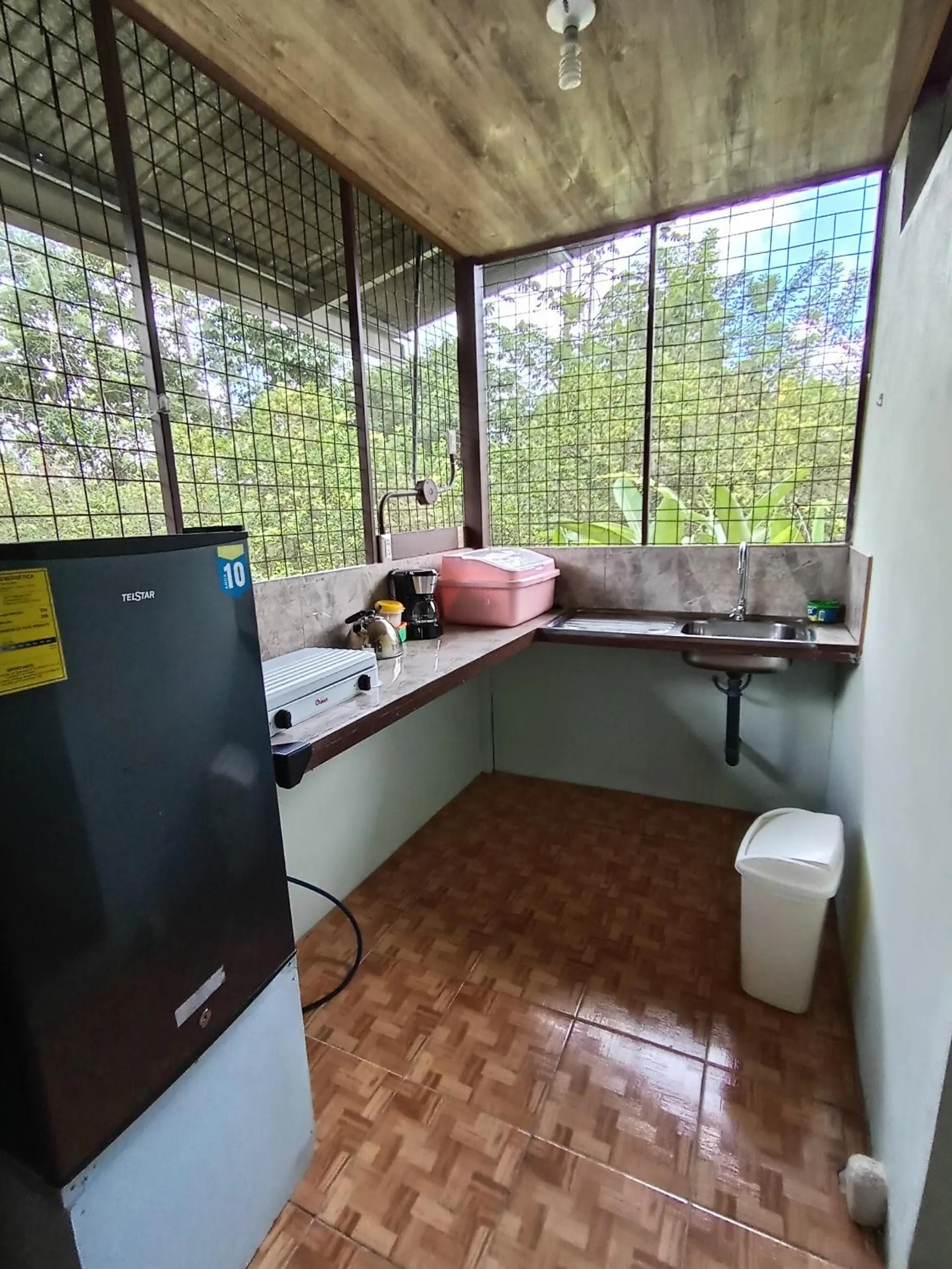 kitchen in Posada Rural Río Celeste