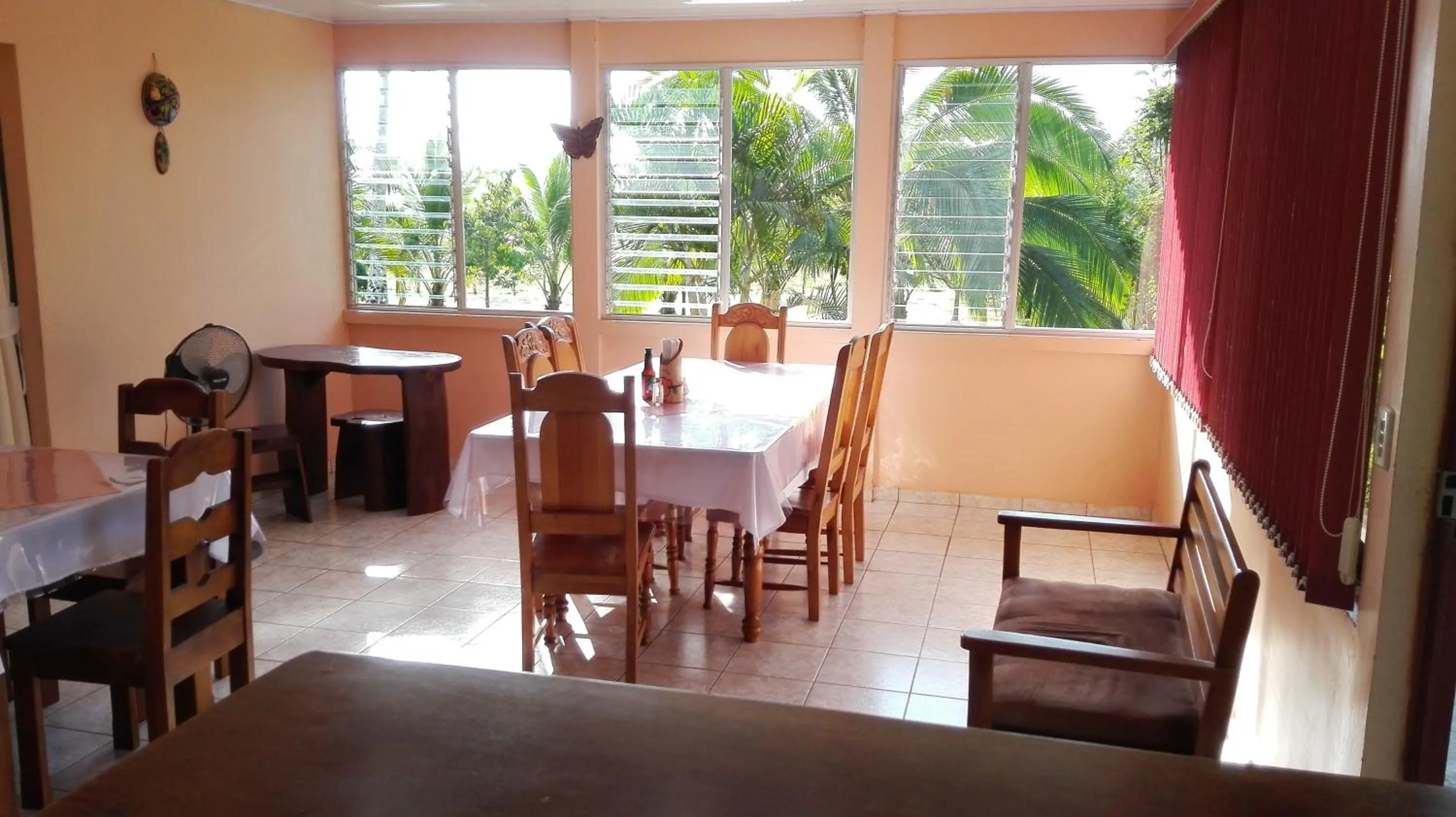 Restaurant/places to eat in Posada Rural Río Celeste