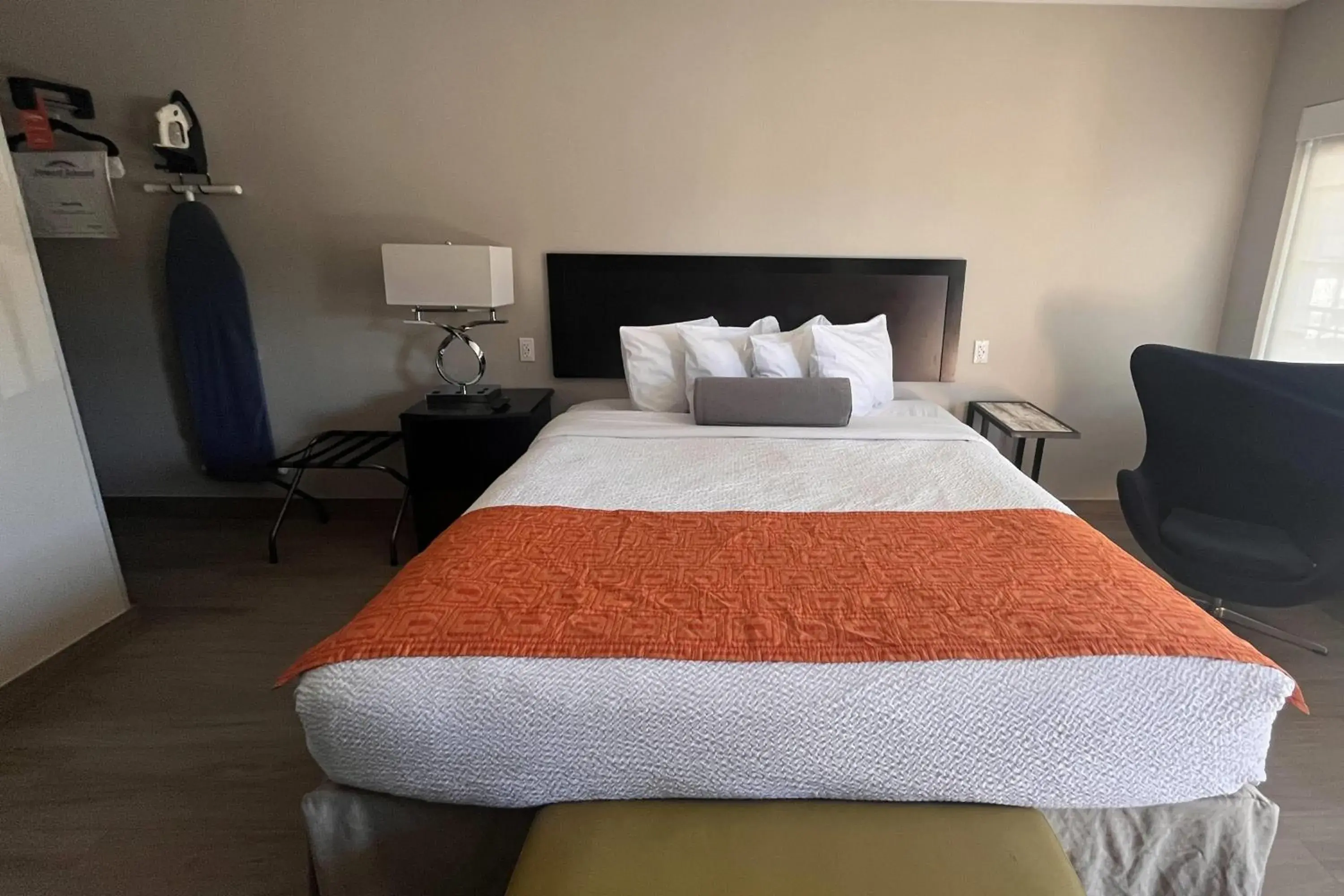 King Room - Non-Smoking in Howard Johnson by Wyndham Flagstaff University West King Room - Non-Smoking in Howard Johnson by Wyndham Flagstaff University West