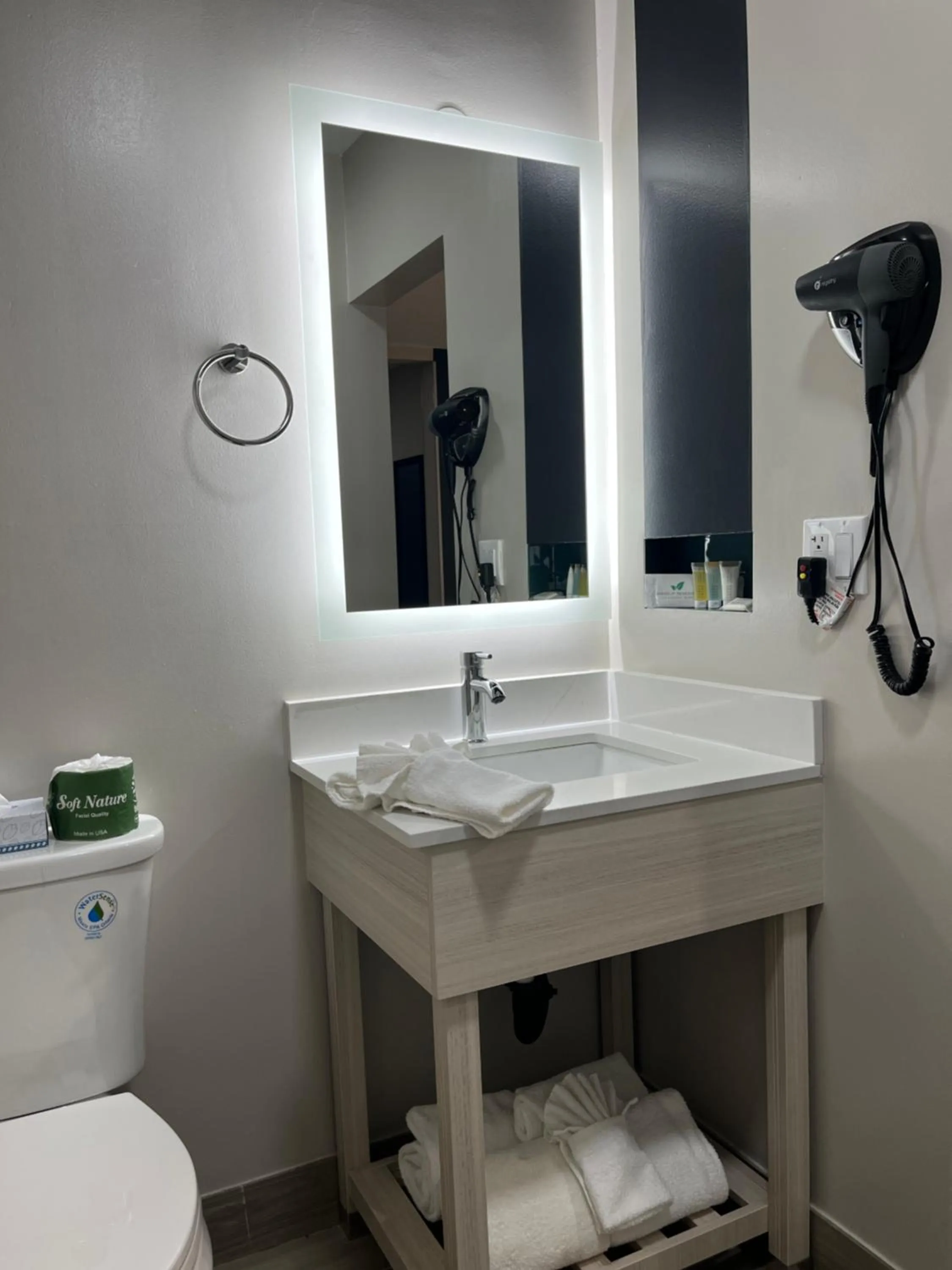 Howard Johnson by Wyndham Flagstaff University West