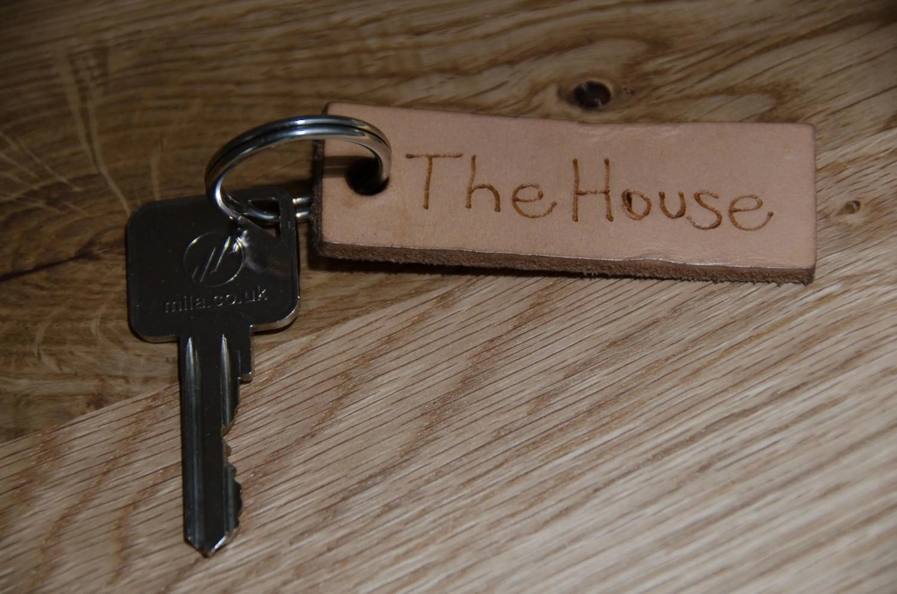 Logo/Certificate/Sign in the house@glenbarr