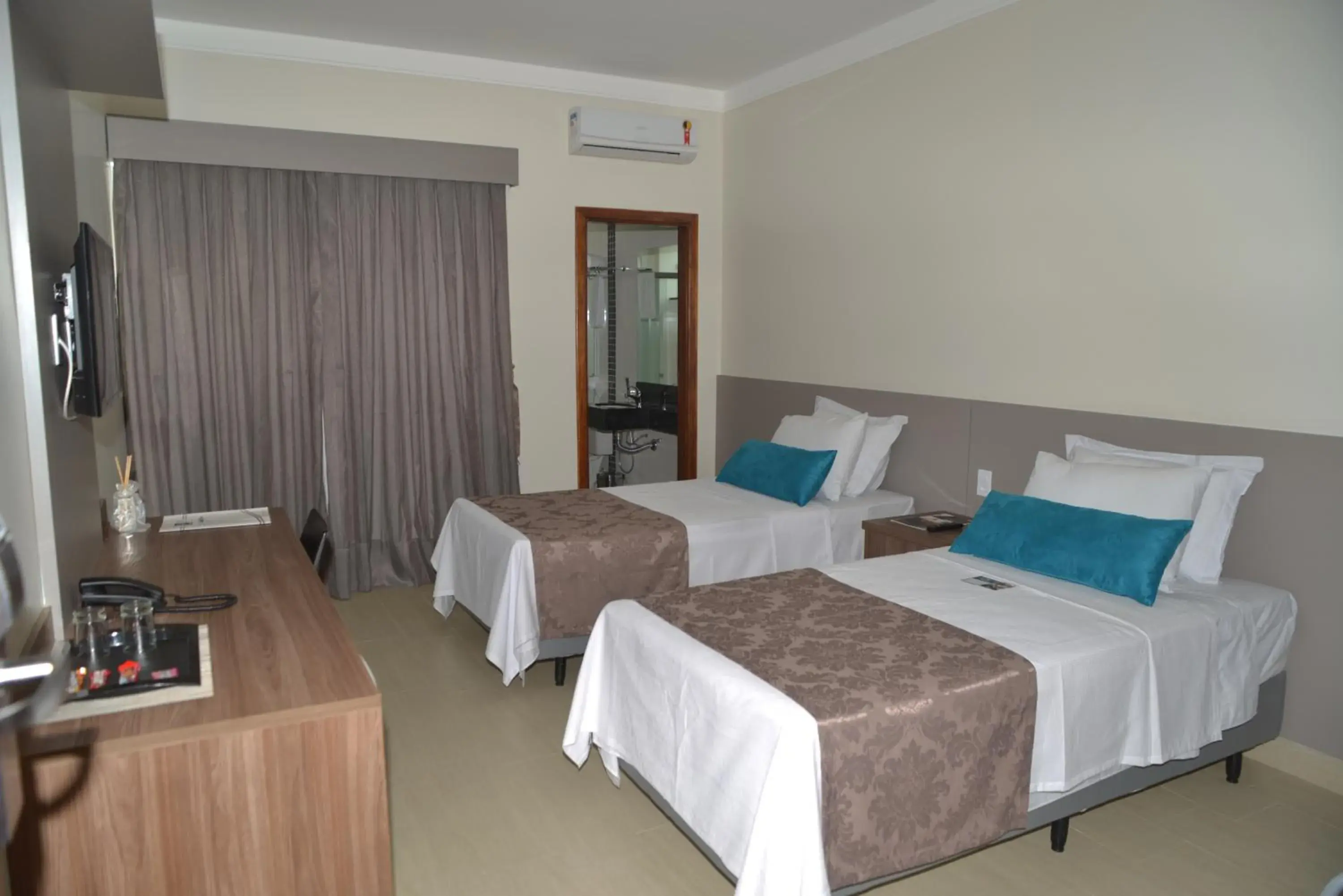 Twin Room - single occupancy in Racini Suites Hotel Twin Room - single occupancy in Racini Suites Hotel