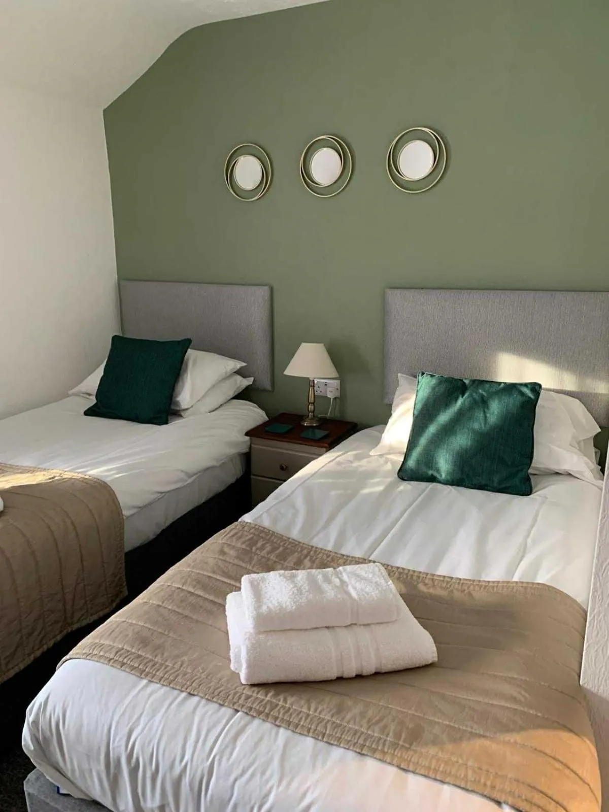 Bed in Abbots Mead Hotel