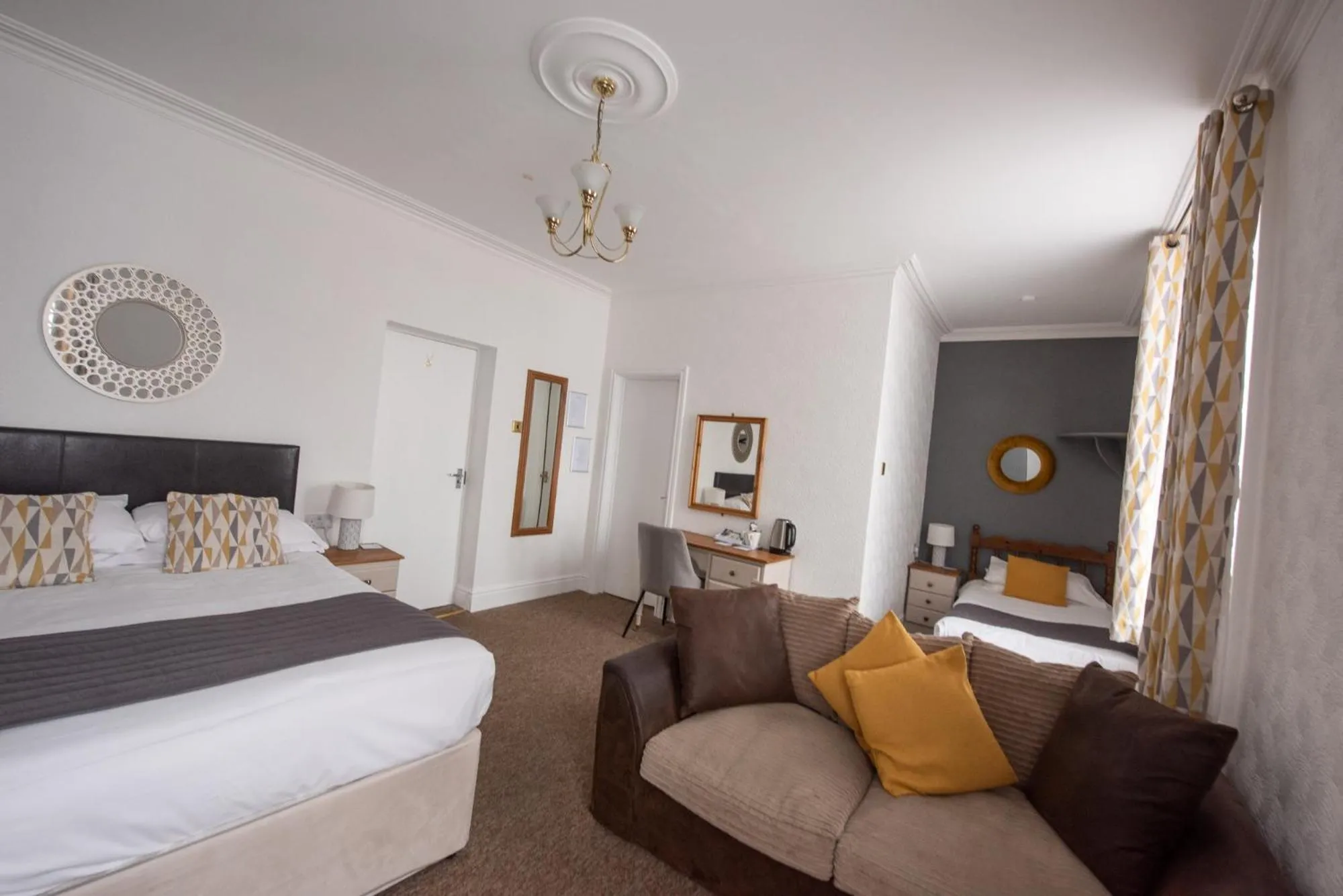 Bed in Abbots Mead Hotel