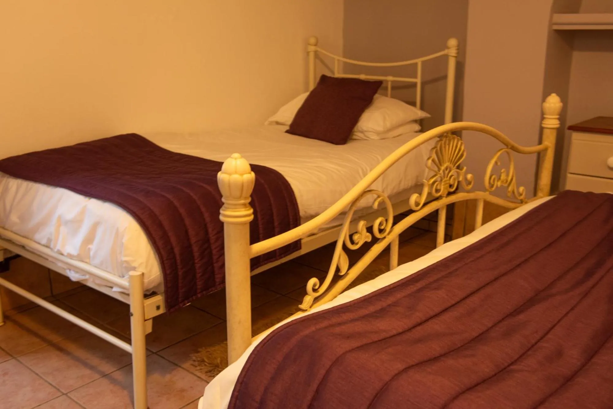 Bed in Abbots Mead Hotel