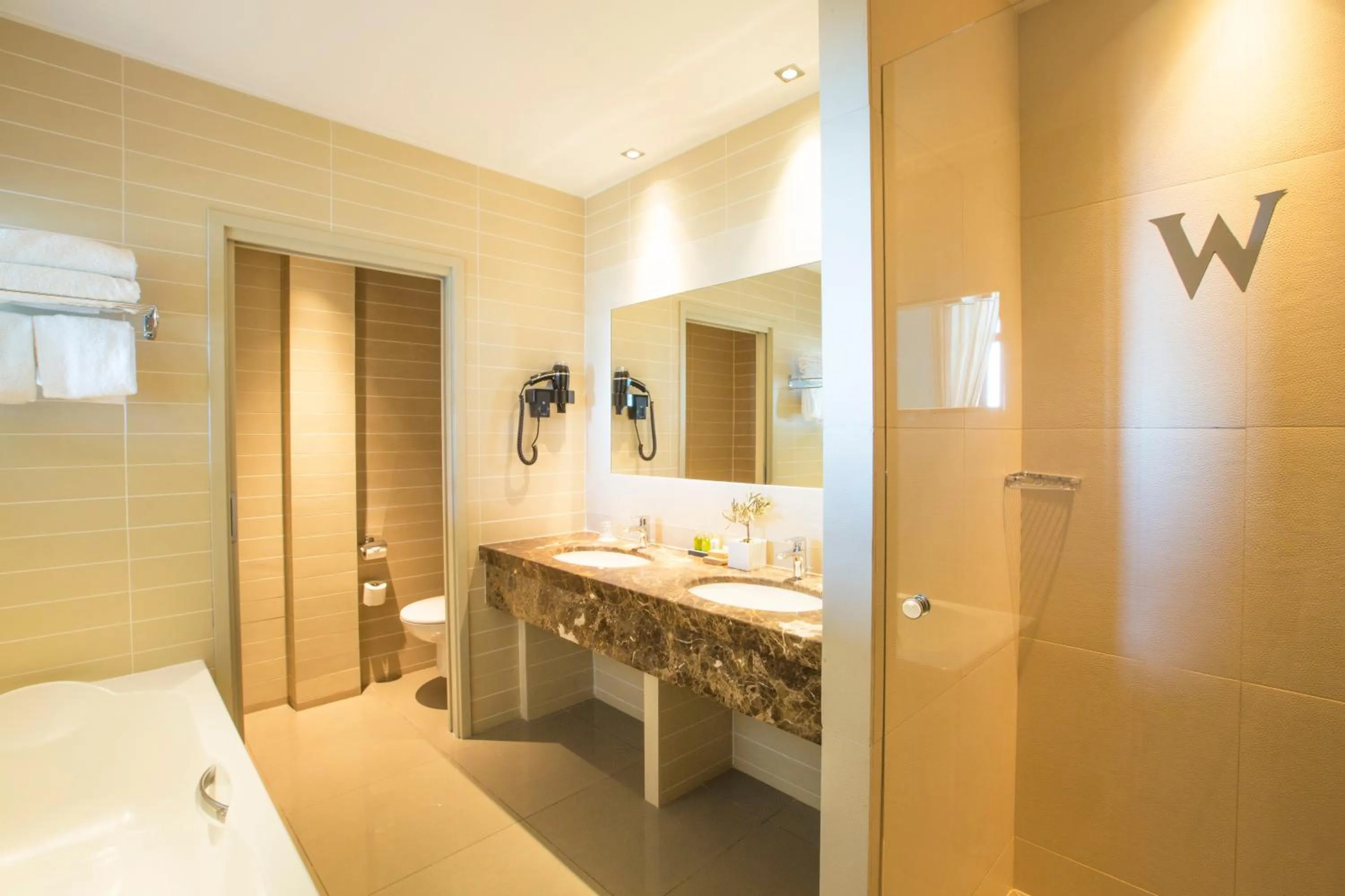 Bathroom in Westminster Hotel & Spa Nice