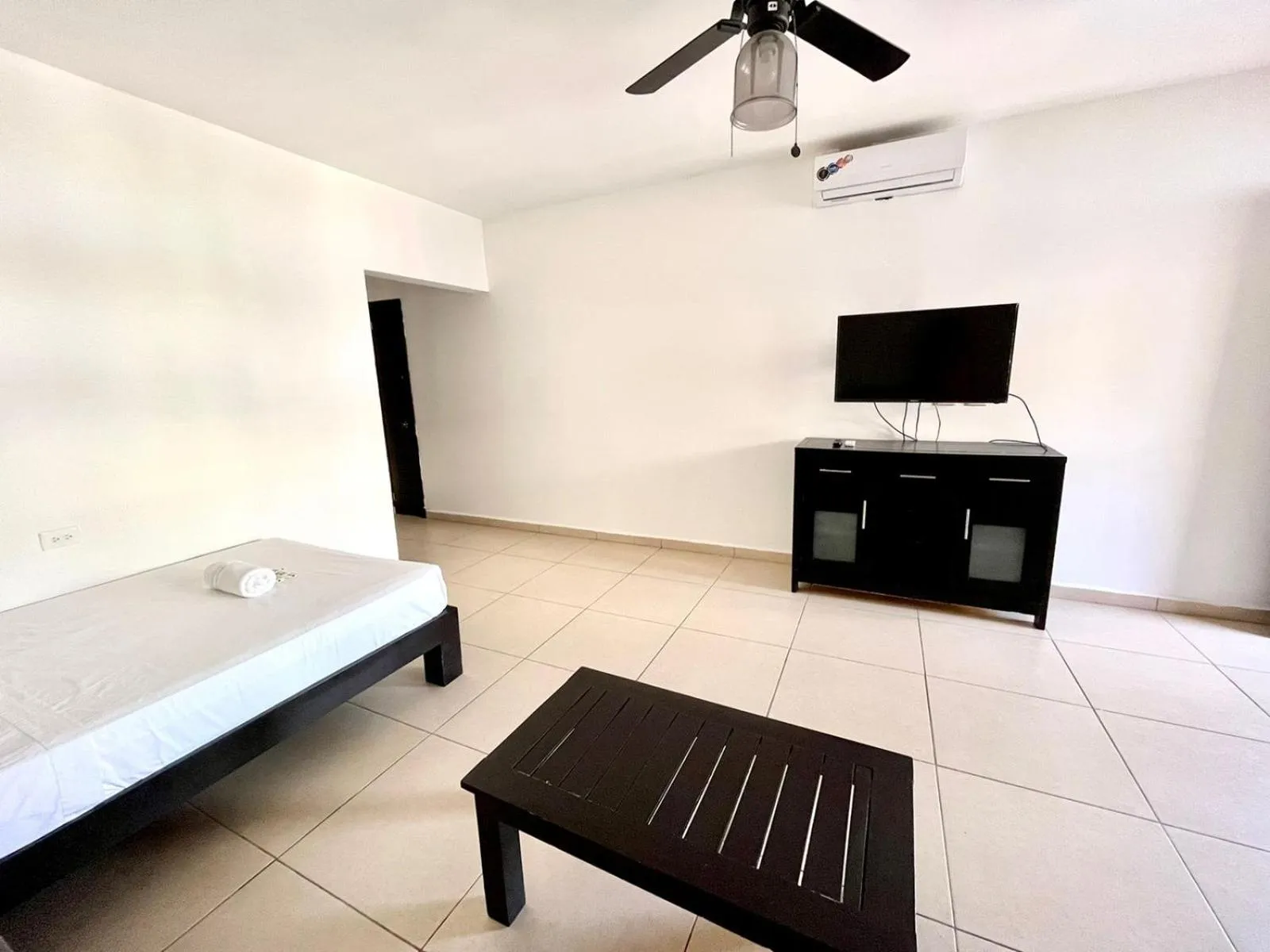 Bed in We playa Hotel - Adults Only