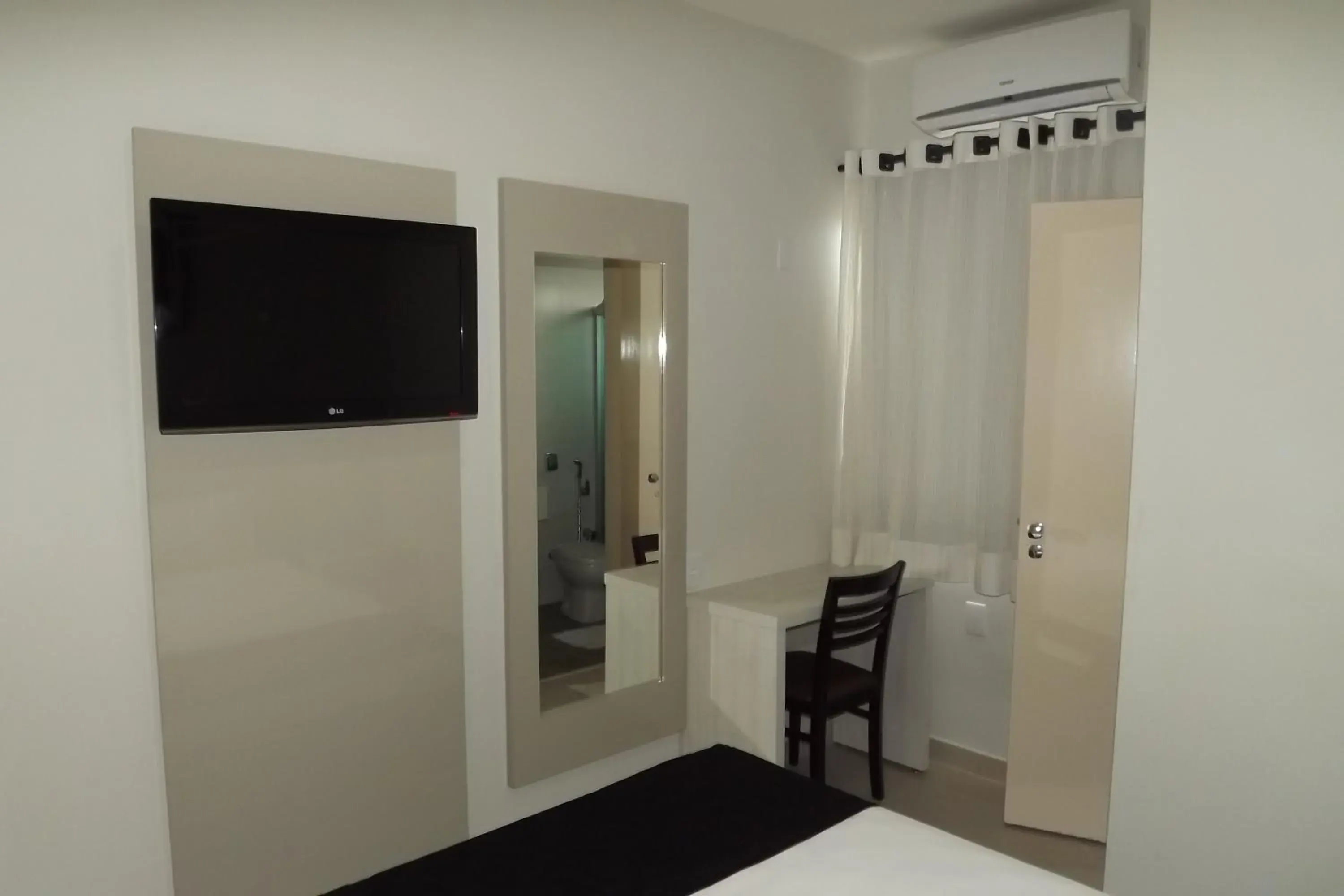 Double or Twin Room in Center Patos Hotel Double or Twin Room in Center Patos Hotel