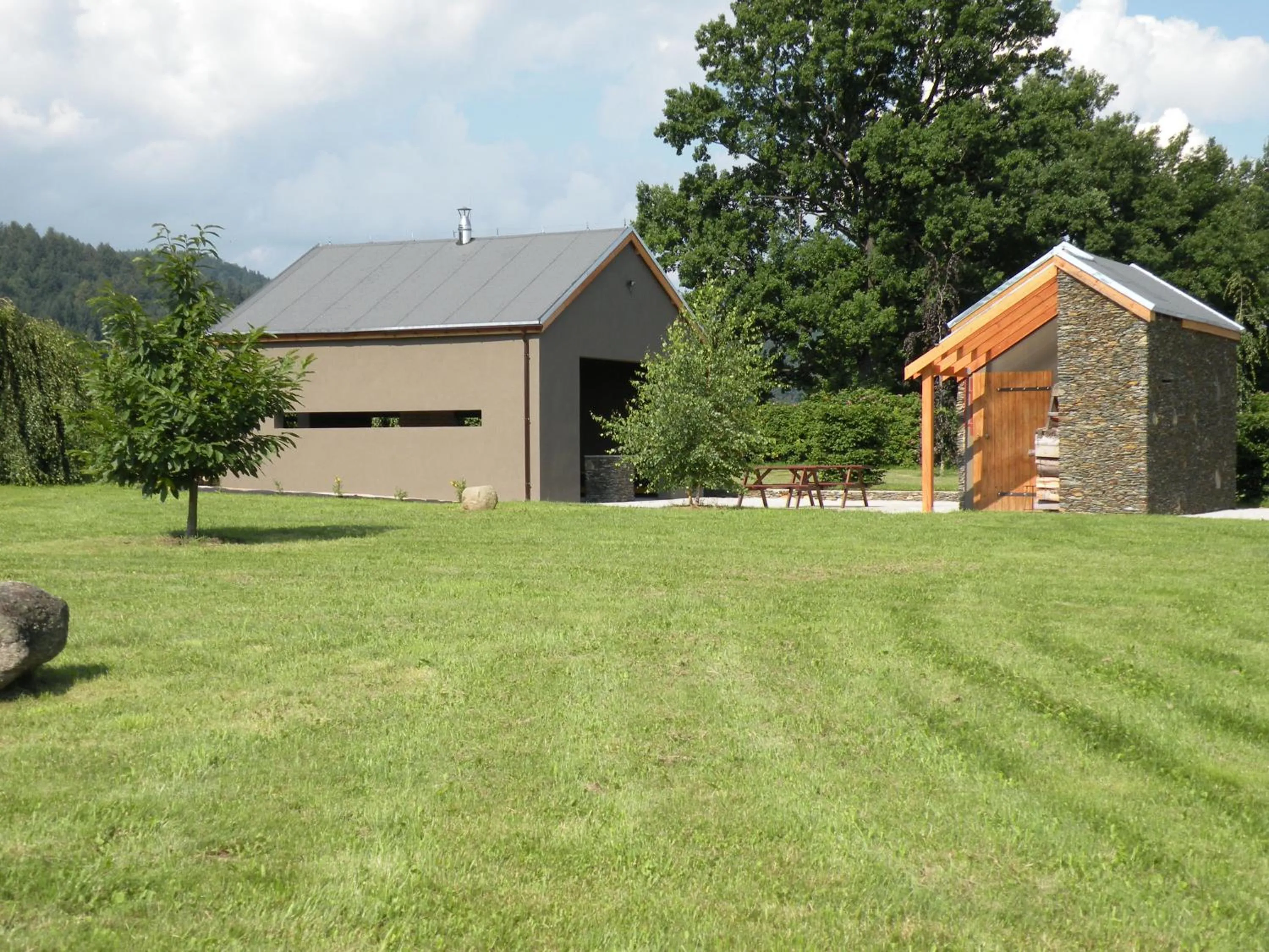 BBQ facilities in Gospodarstwo Agroturystyczne-Pensjonat SAD
