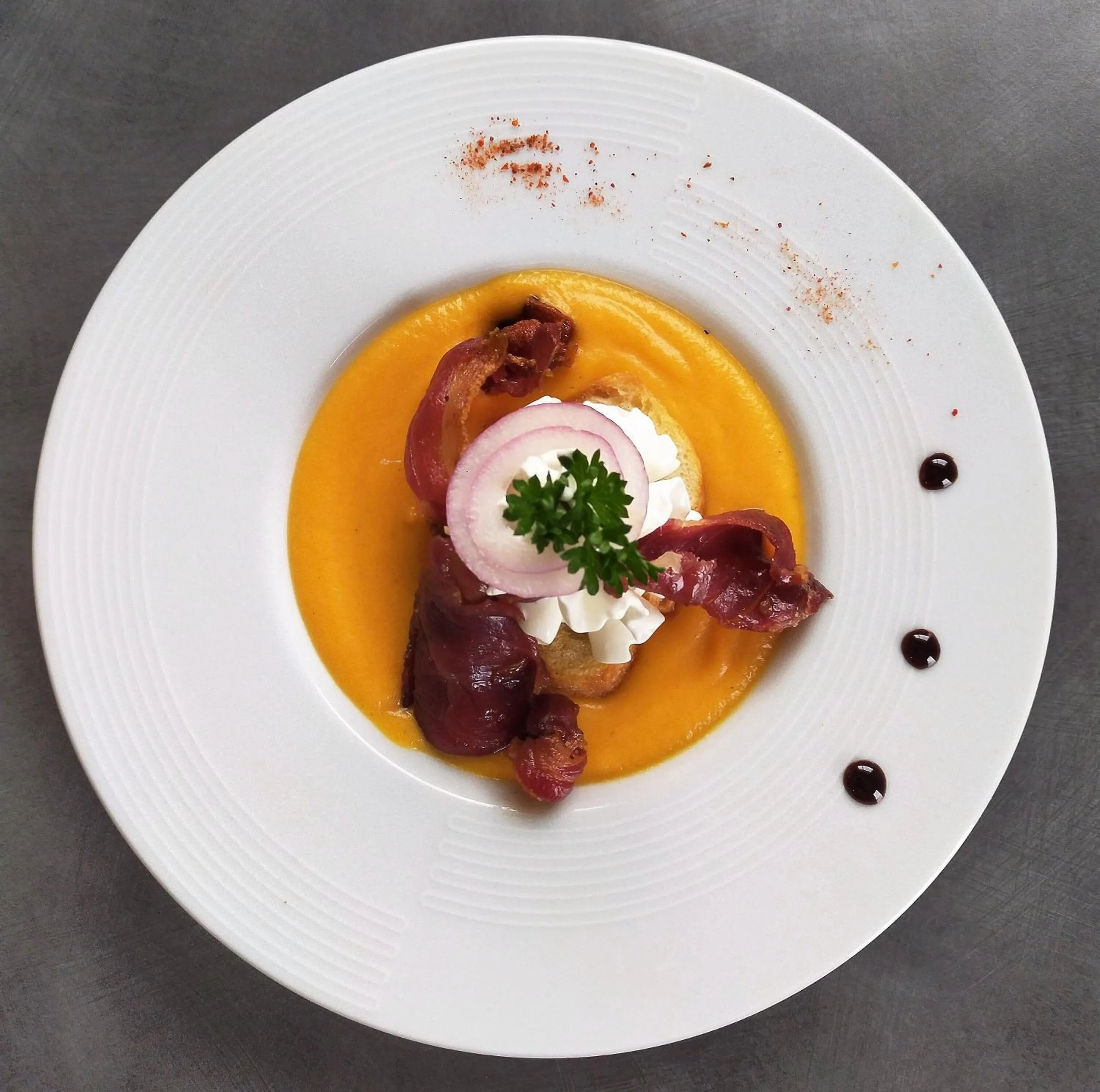 Restaurant/places to eat in Logis Hôtel Volcan Sancy