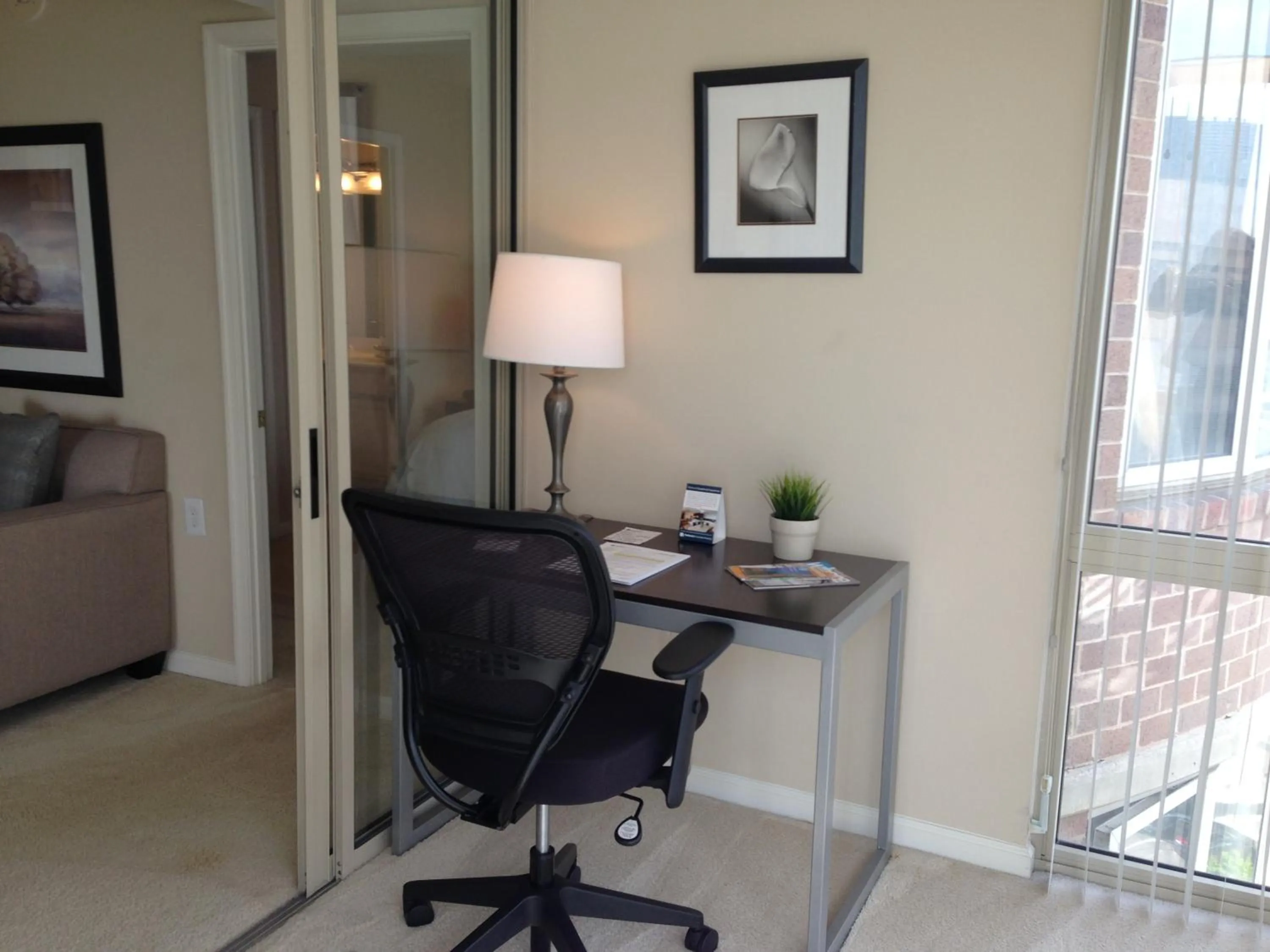 National at Ballston Metro