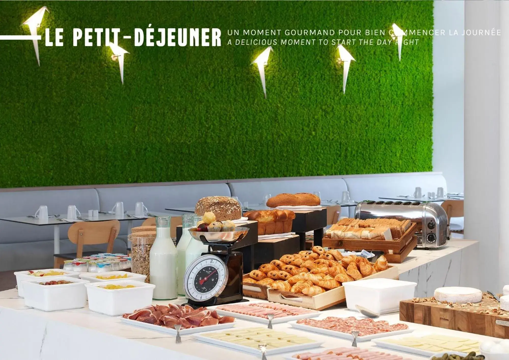 Food and drinks in The Jangle Hotel - Paris - Charles de Gaulle - Airport Food and drinks in The Jangle Hotel - Paris - Charles de Gaulle - Airport