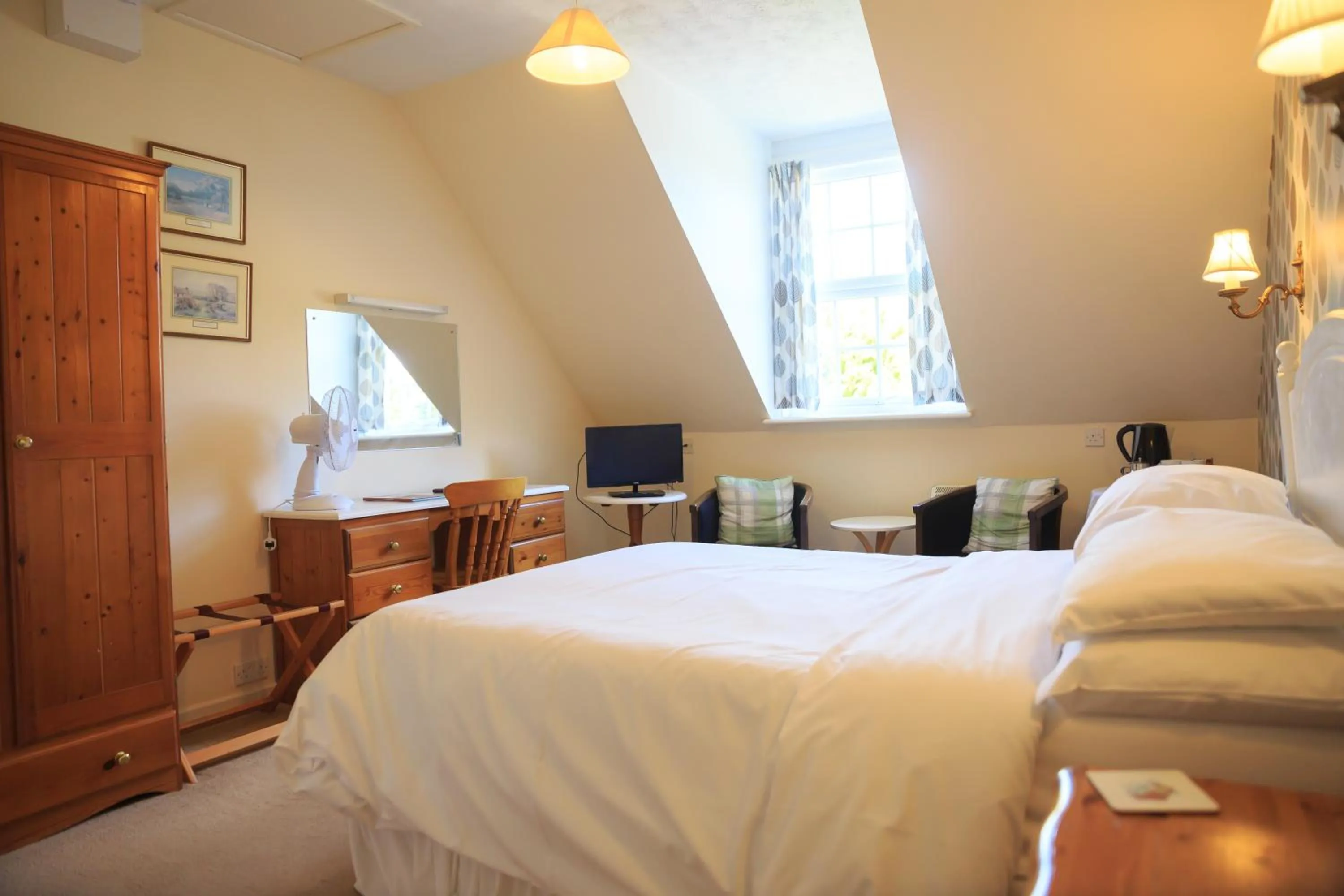 Bed in Pilgrim Hotel