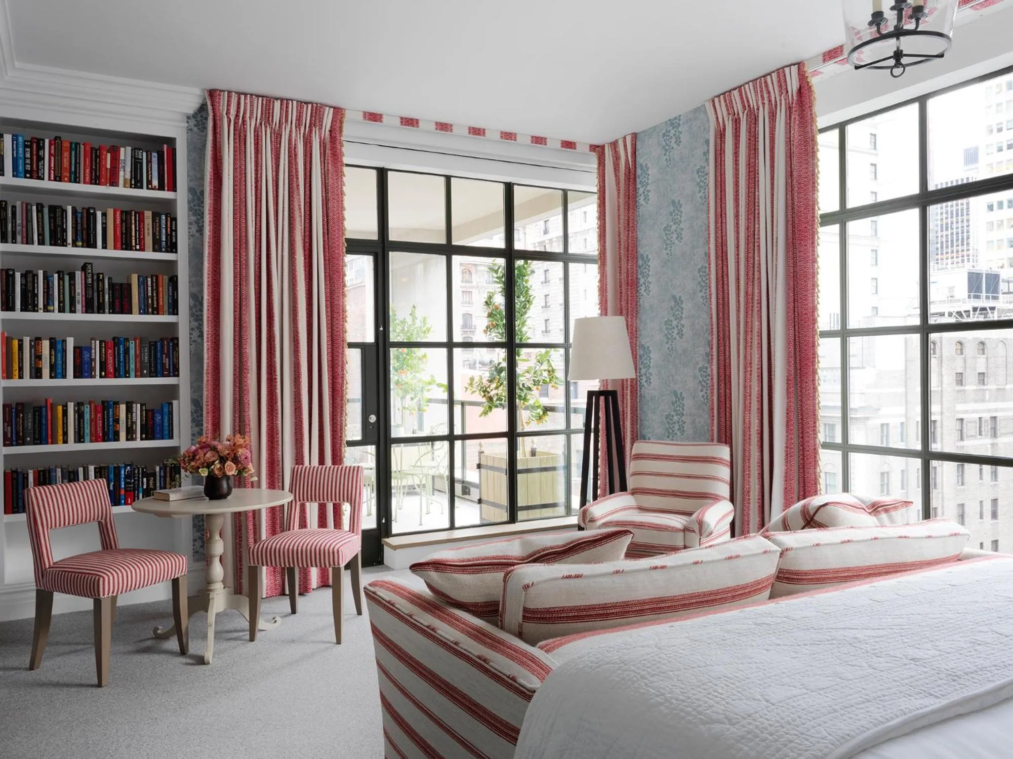 Balcony/Terrace, Bed in The Whitby Hotel