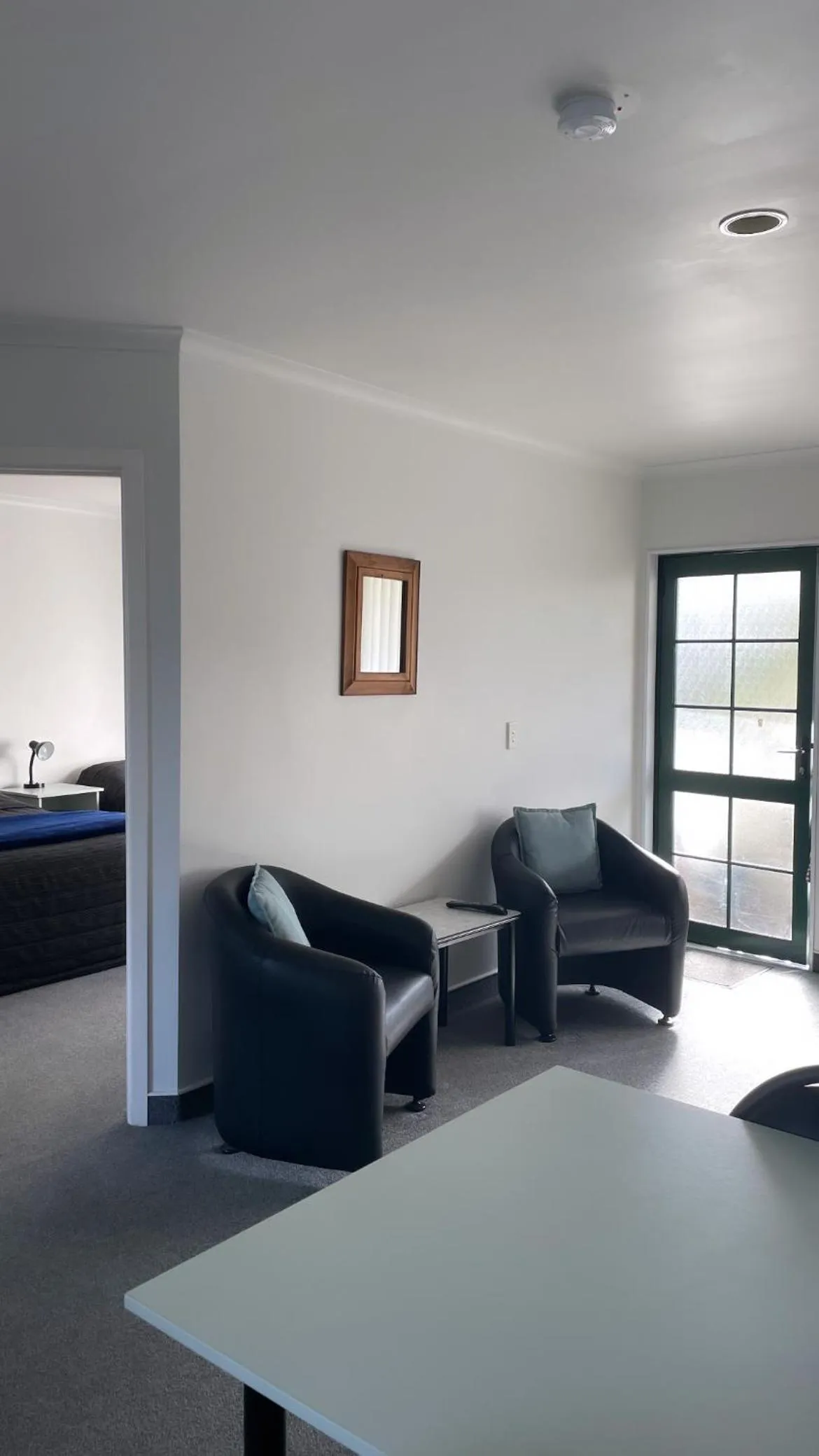 Living room in Kerry Lane Motel