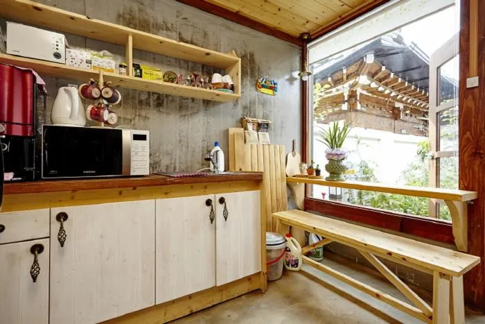 Property building in Jeonju Nostalgic Home