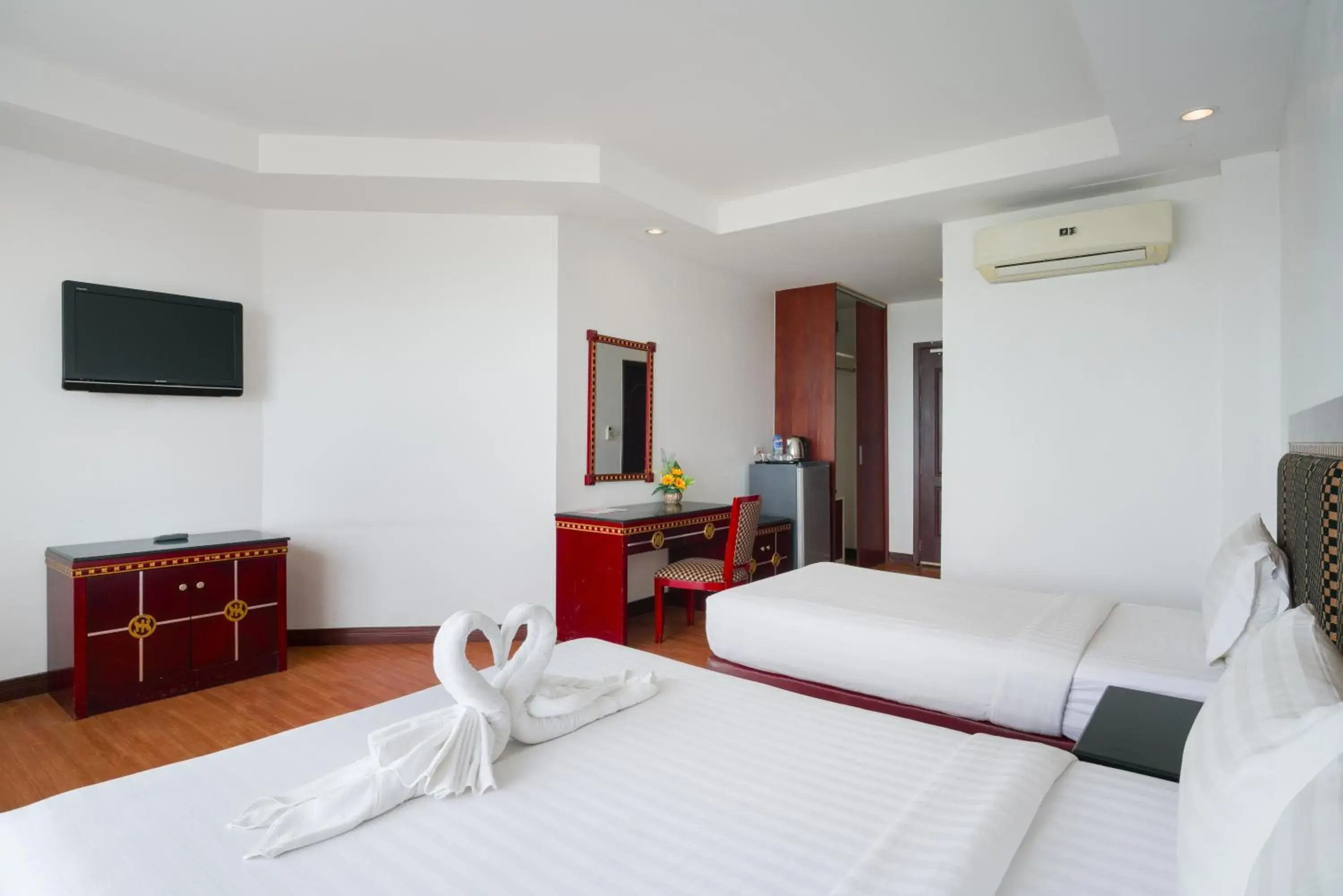 Bed in Jomtien Hisotel Bed in Jomtien Hisotel