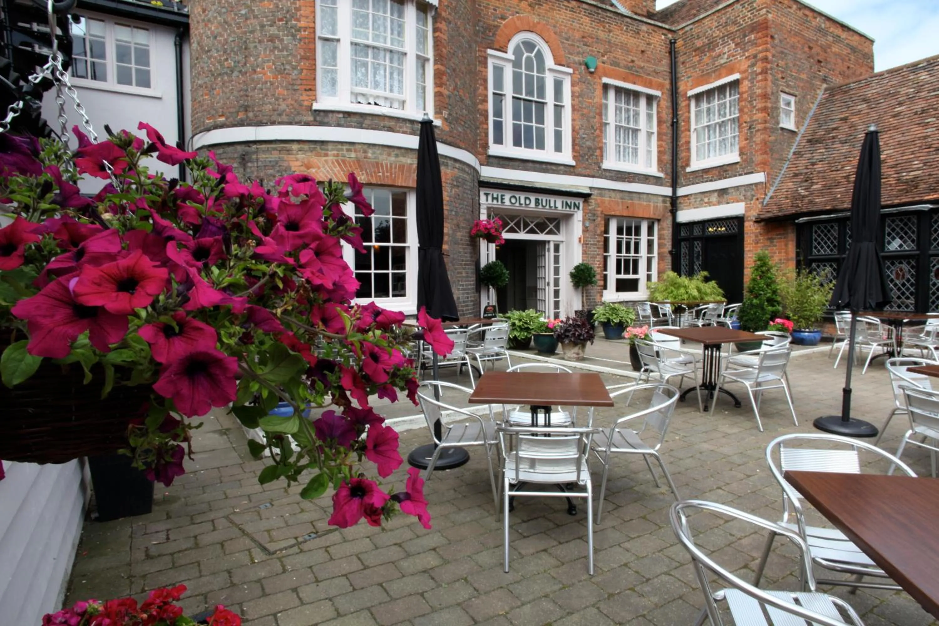 Patio in Old Bull Inn