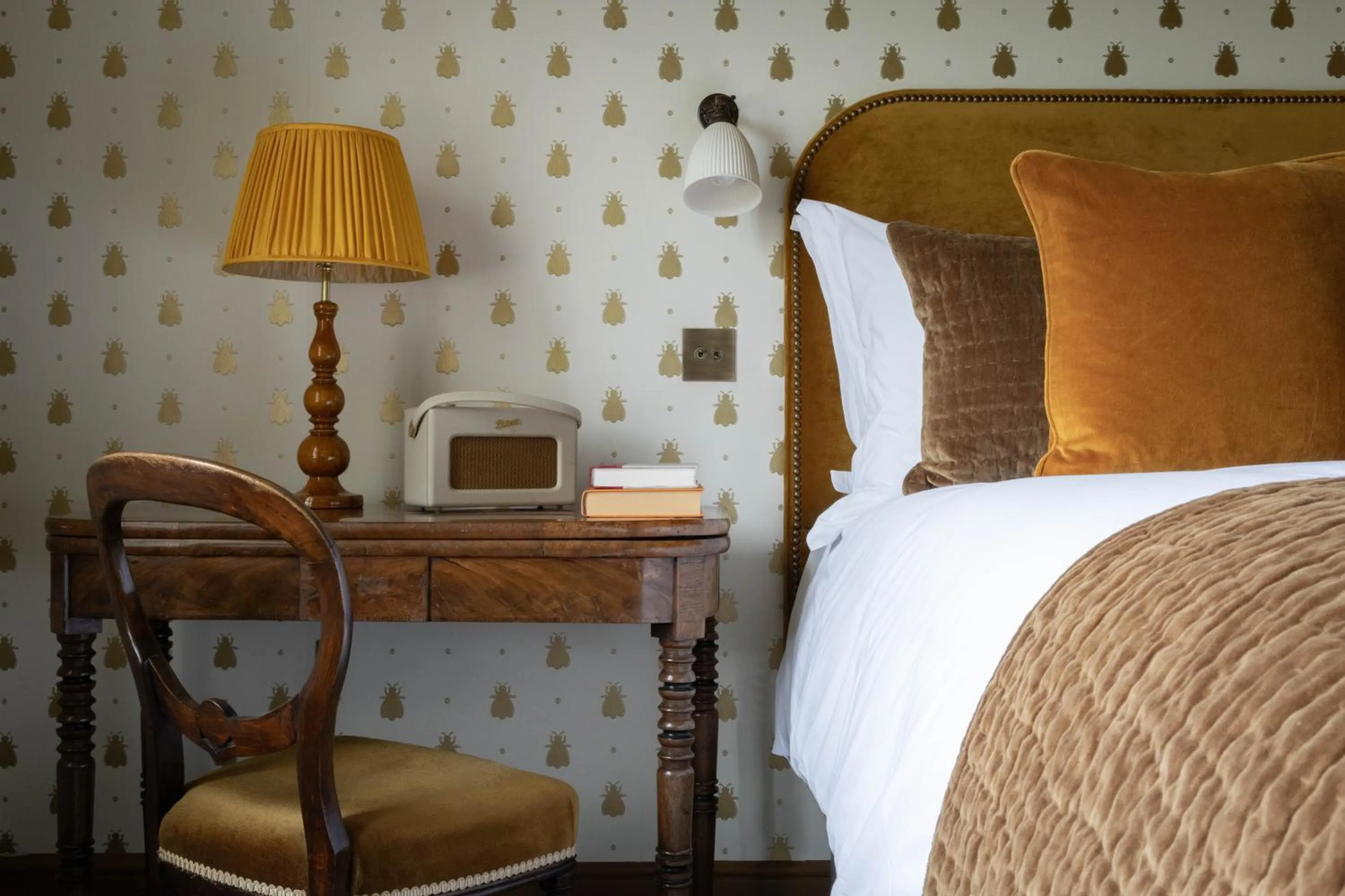 Bed in Dumbleton Hall Hotel