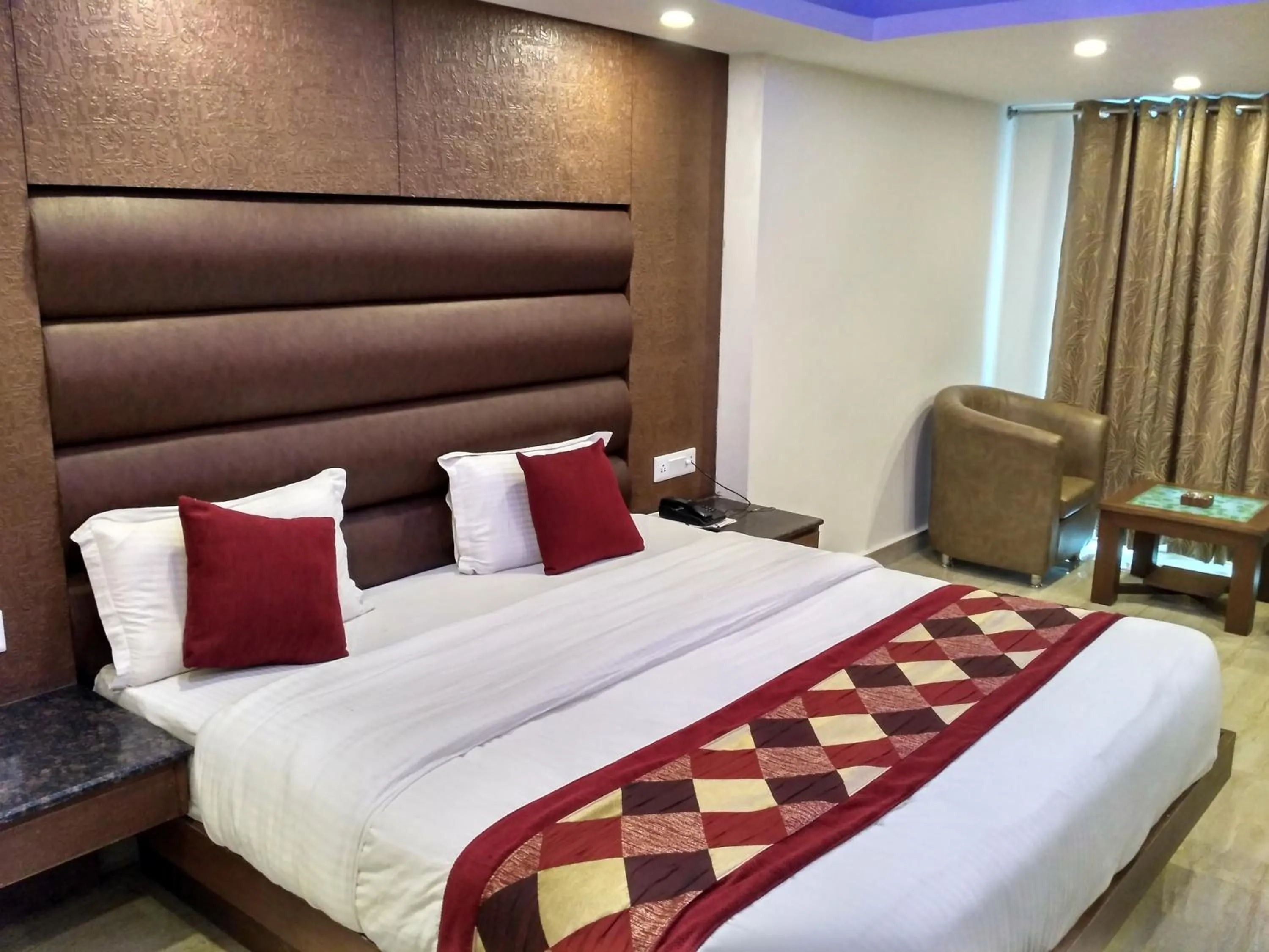 Bed in Hotel Hamers International