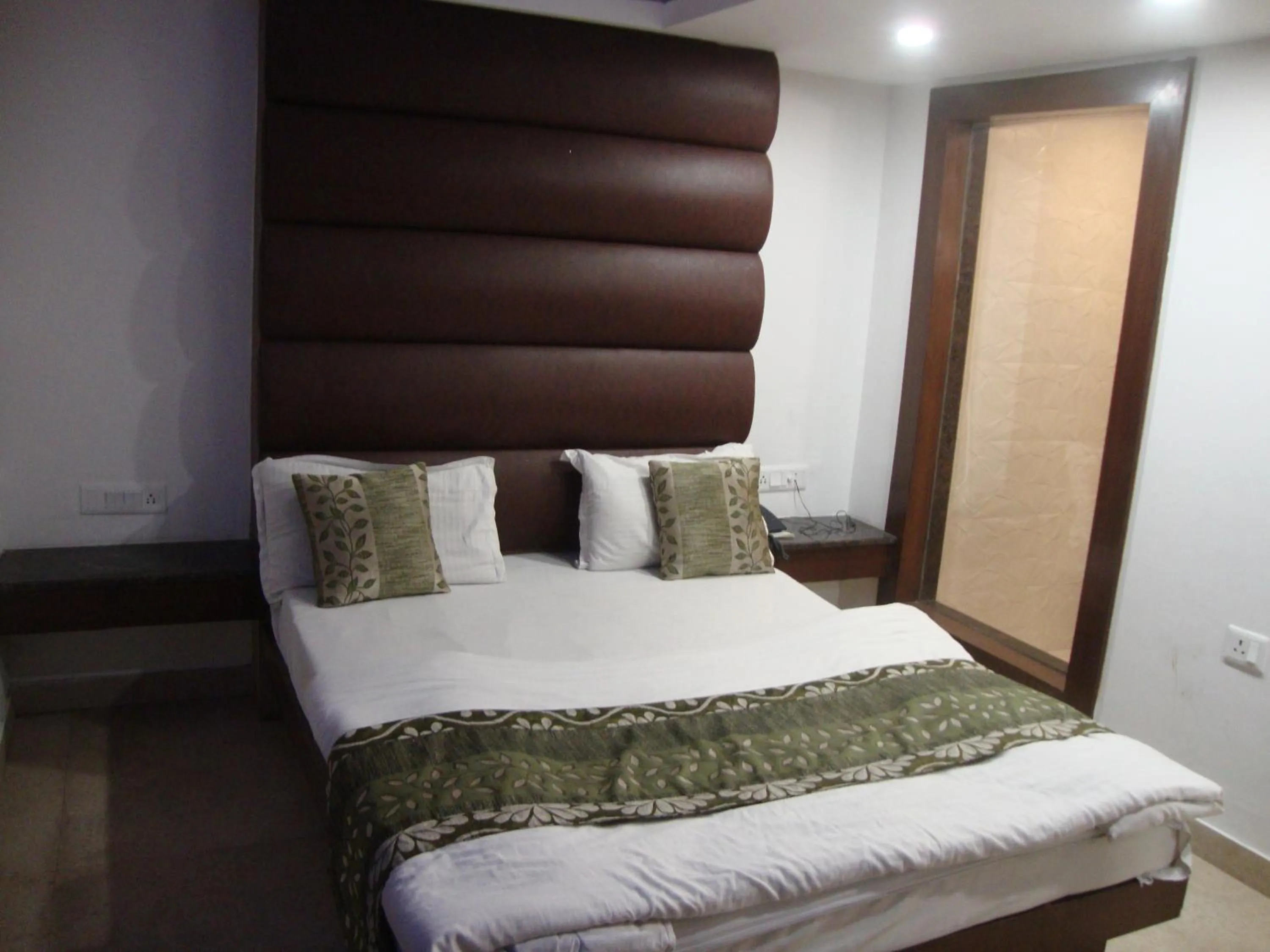 Bed in Hotel Hamers International