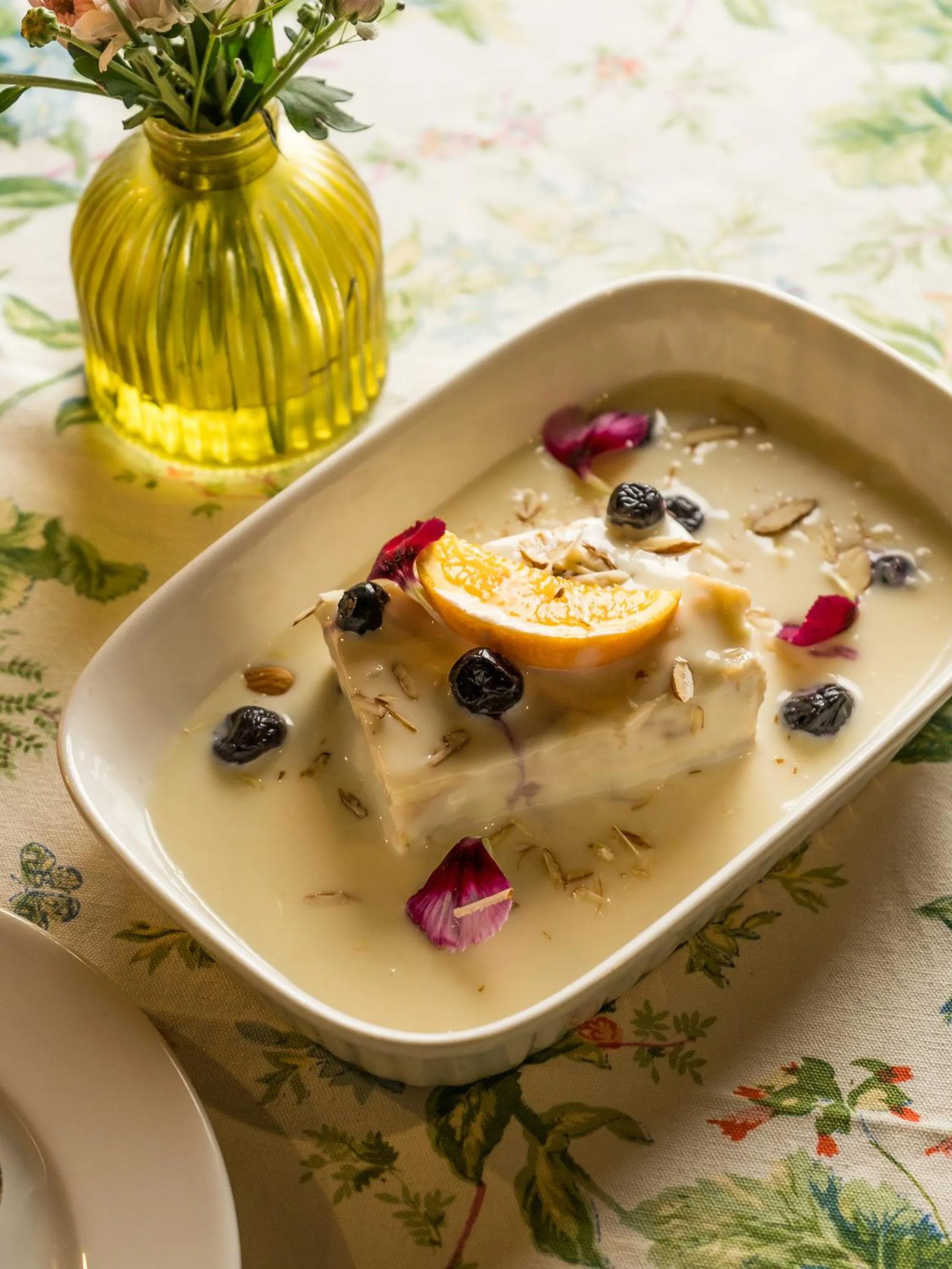 Restaurant/places to eat in Karma Chalets