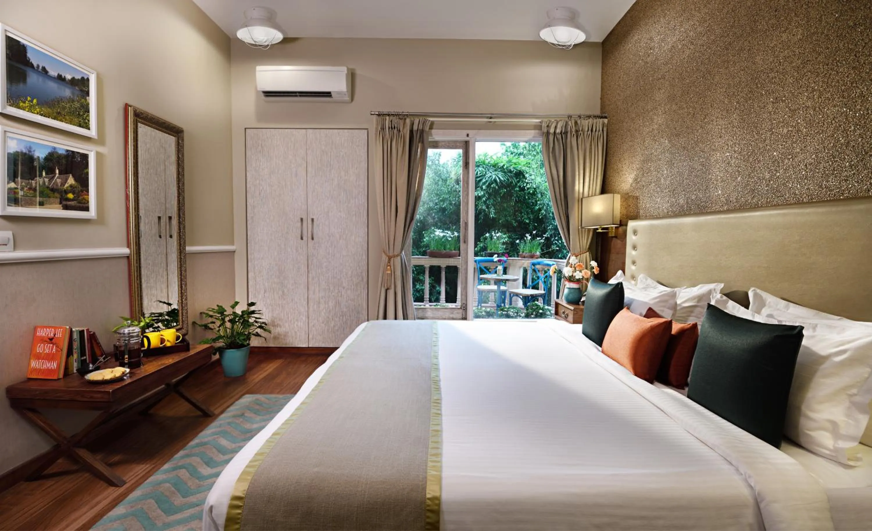 Bedroom, Bed in Karma Chalets