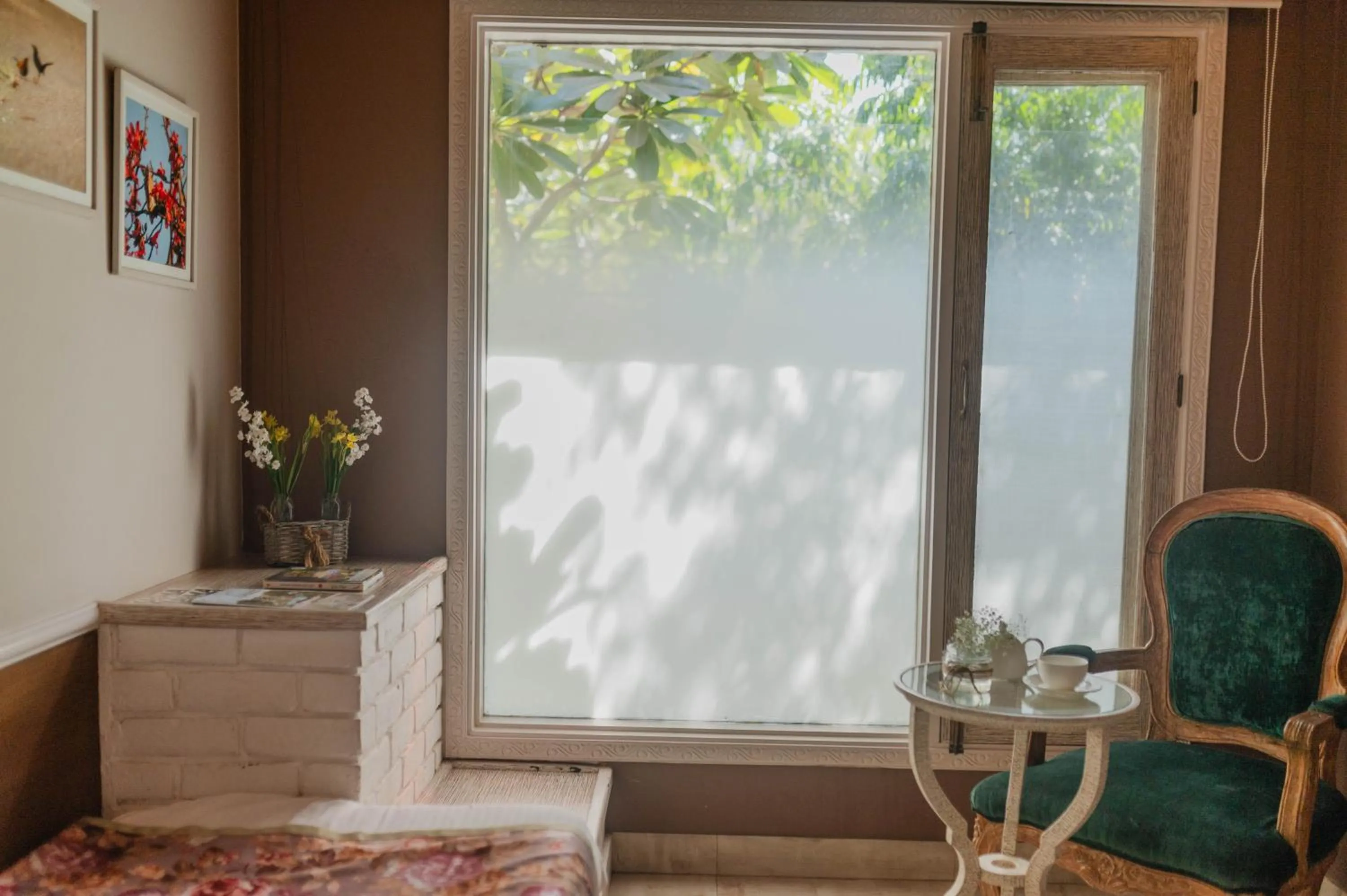 Seating area in Karma Chalets