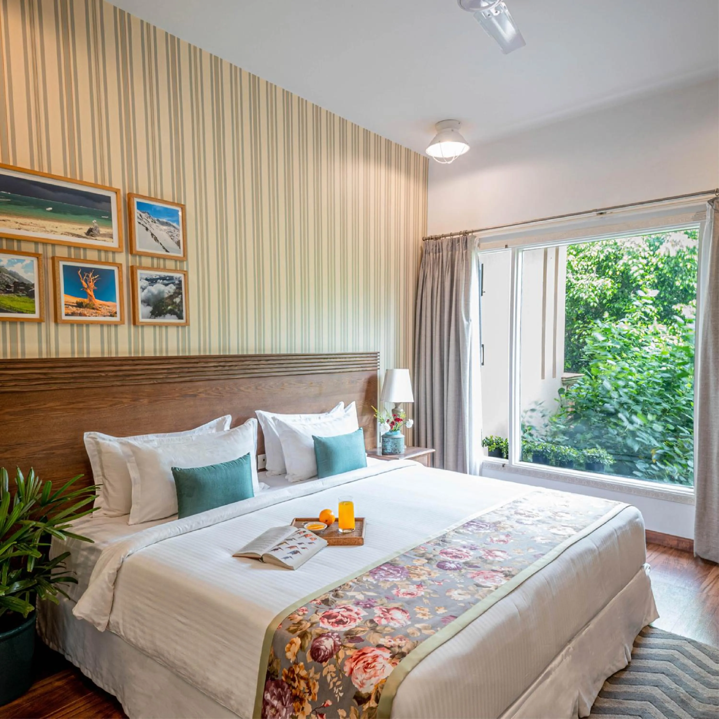 Bed in Karma Chalets