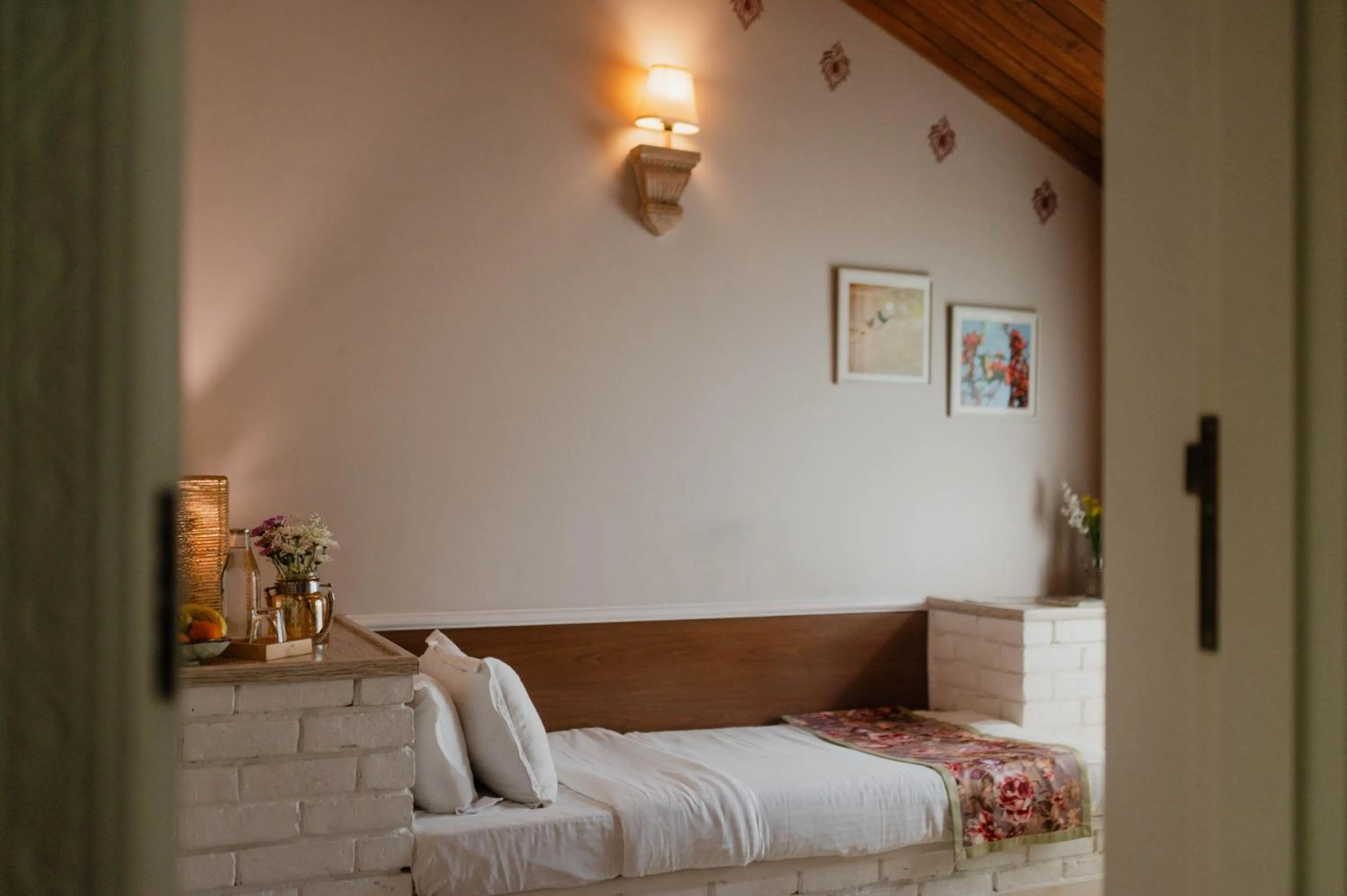 Bed in Karma Chalets