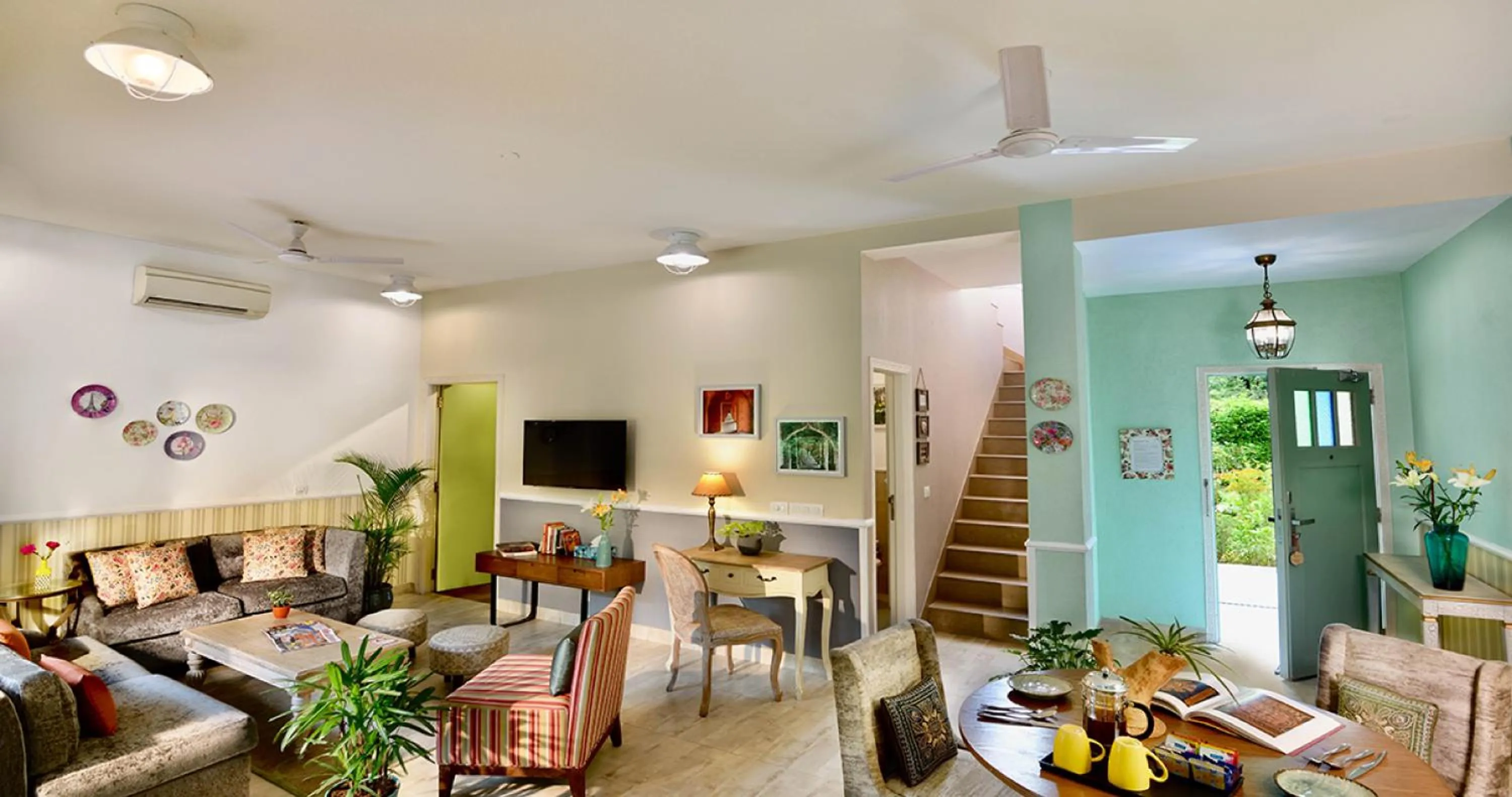 Living room in Karma Chalets