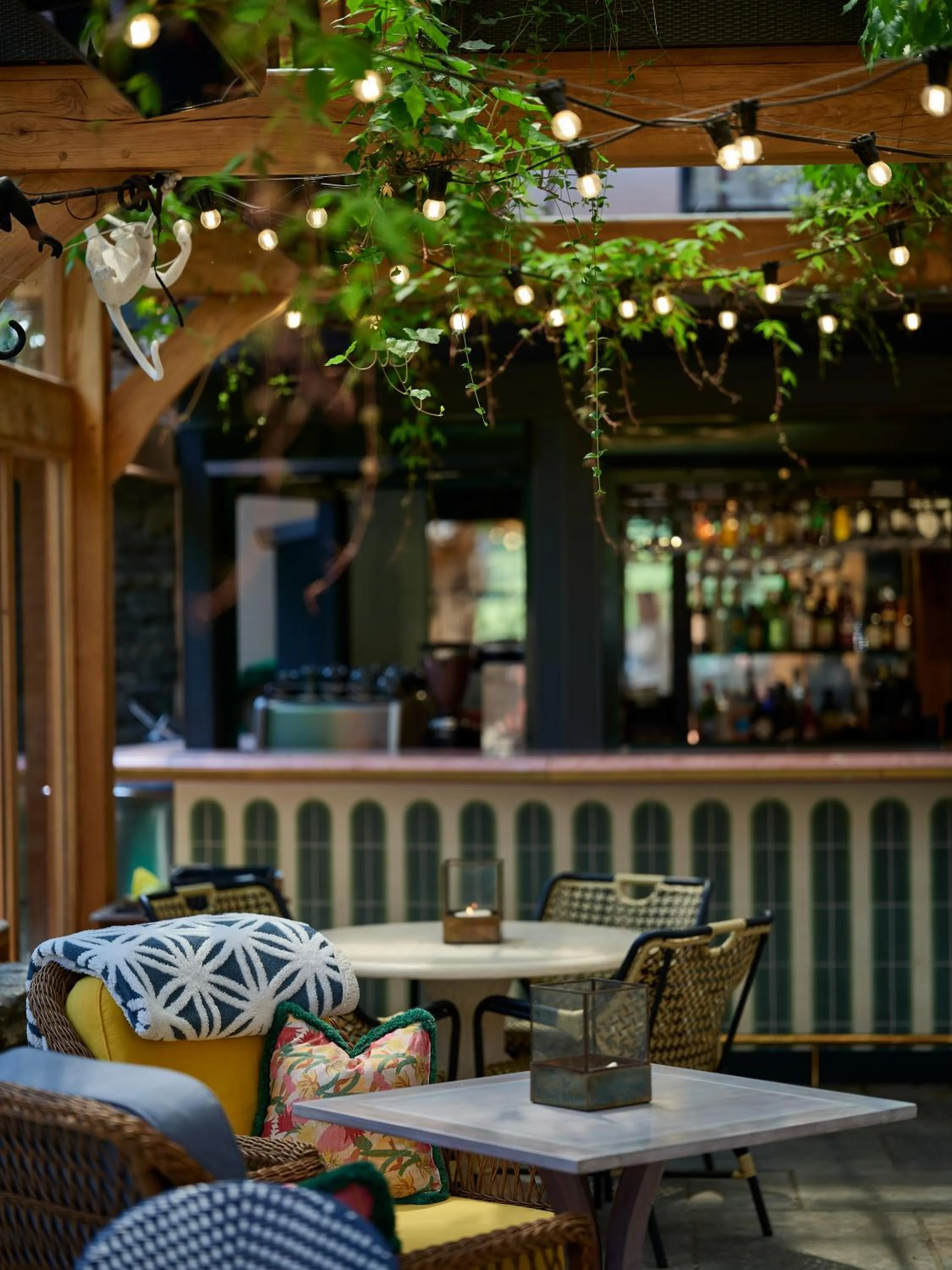 Lounge or bar in Old Bell Hotel